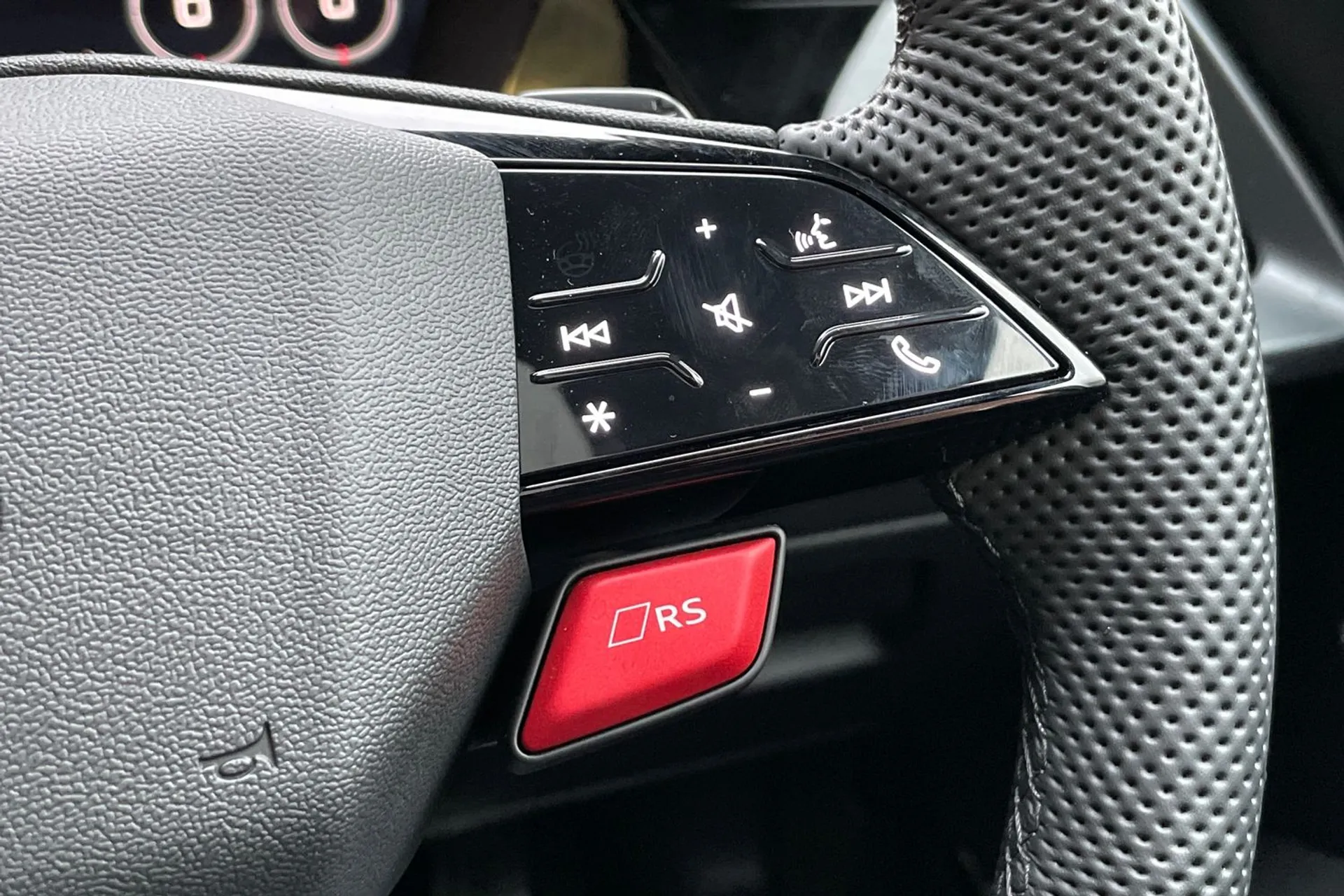 Audi RS3 thumbnail image number 35