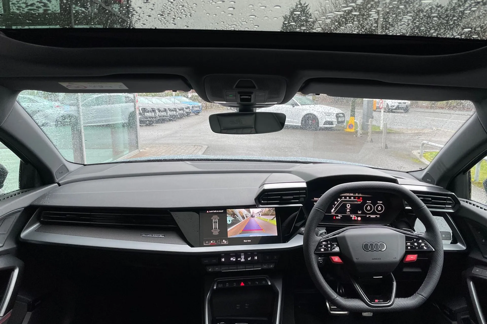 Audi RS3 thumbnail image number 3