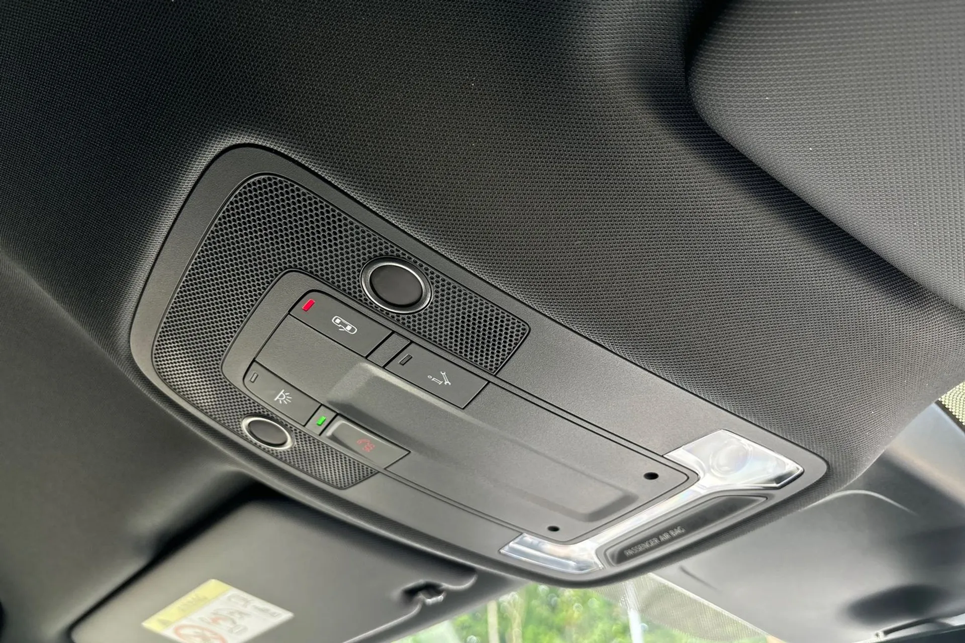 Audi Q3 thumbnail image number 41