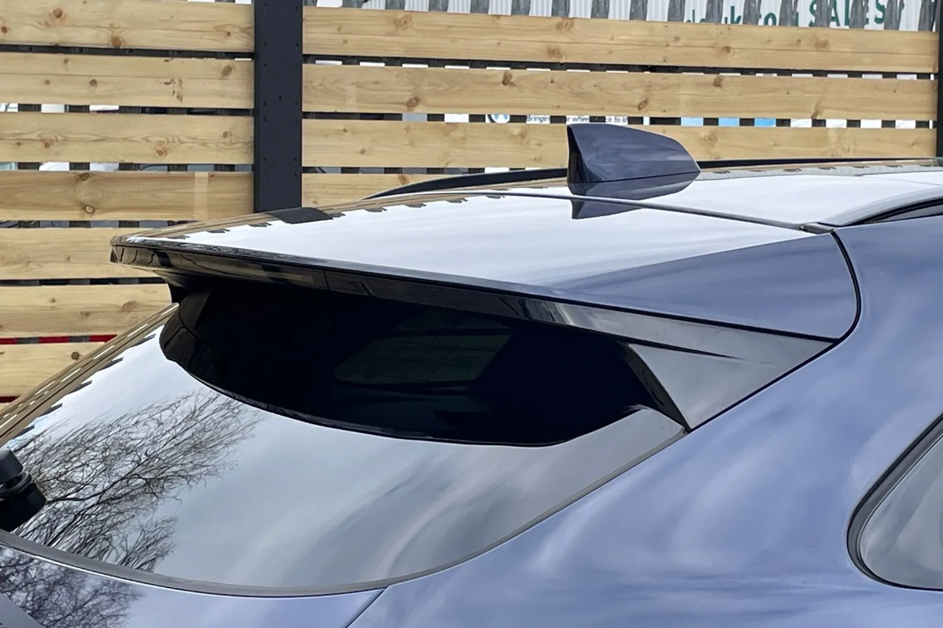 Jaguar F-PACE thumbnail image number 16