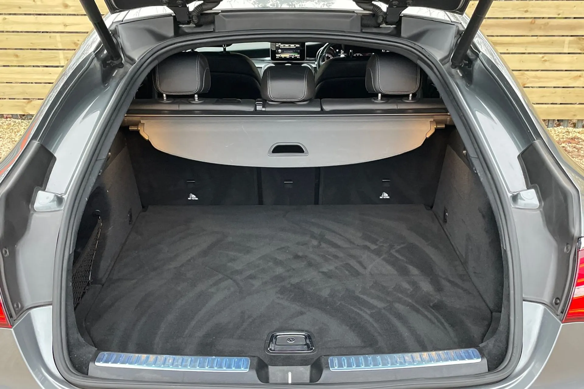 MERCEDES-BENZ GLC COUPE thumbnail image number 22