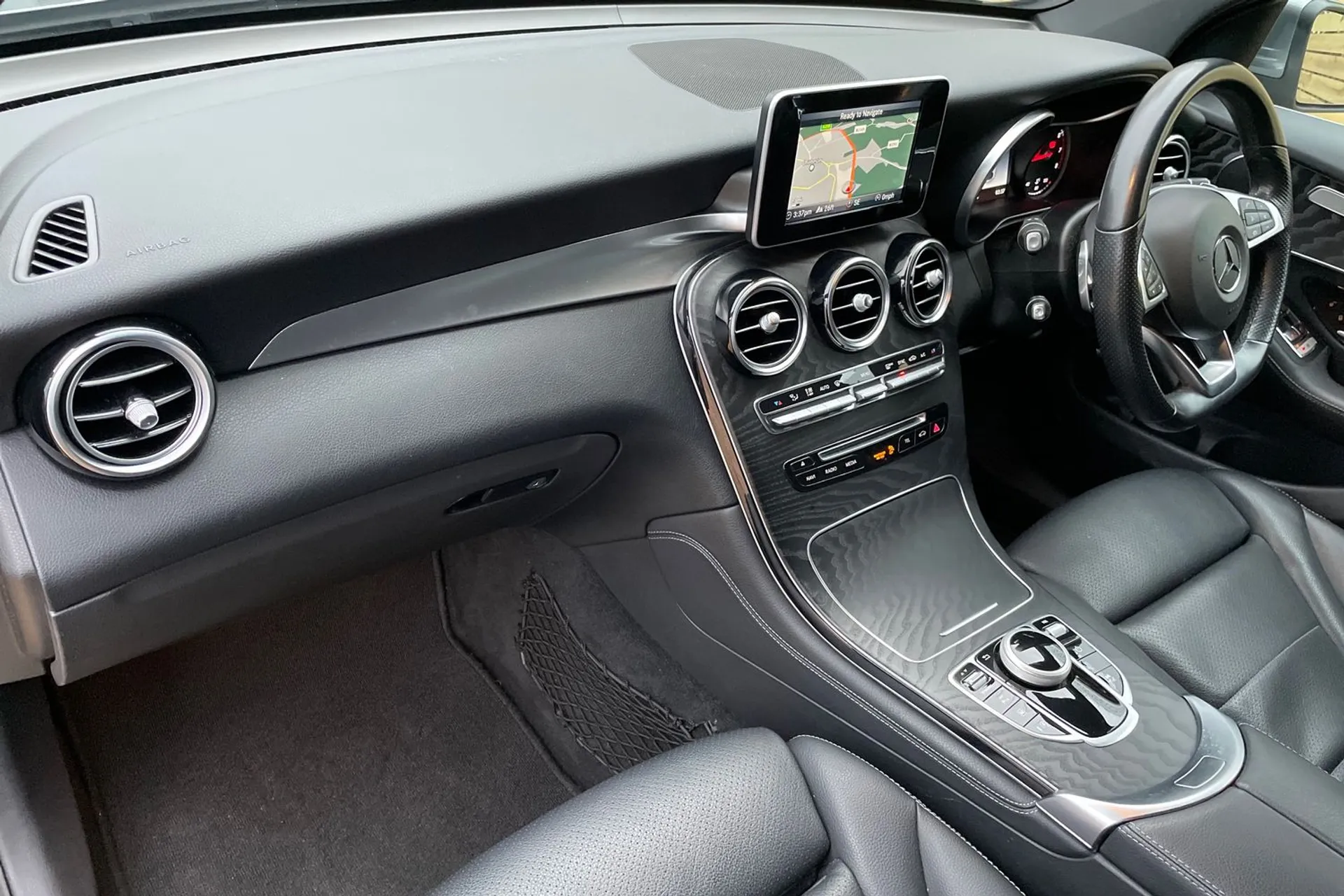 MERCEDES-BENZ GLC COUPE thumbnail image number 28