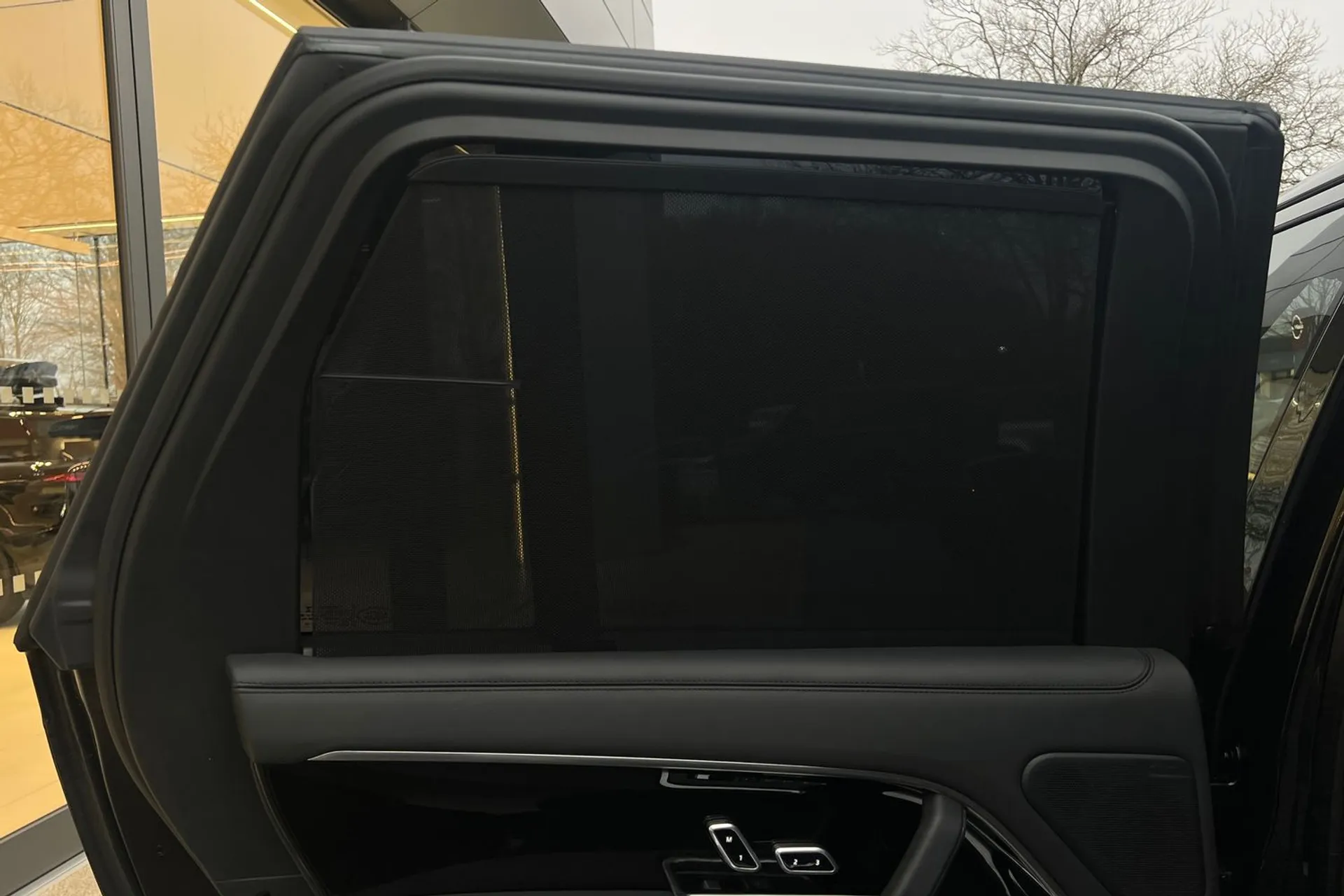 LAND ROVER RANGE ROVER thumbnail image number 69