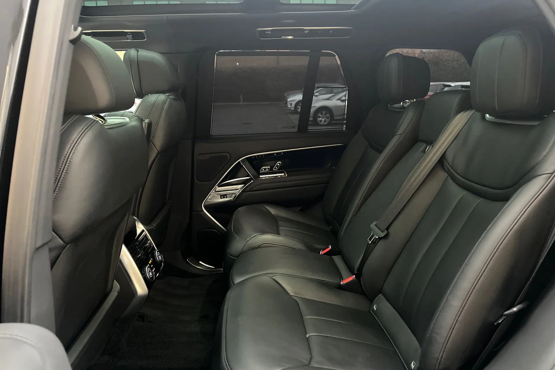 LAND ROVER RANGE ROVER thumbnail image number 43