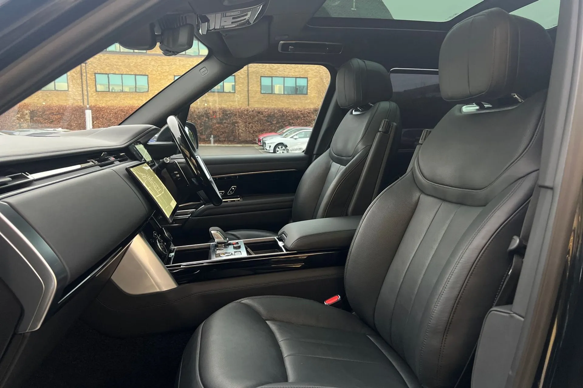 LAND ROVER RANGE ROVER thumbnail image number 42