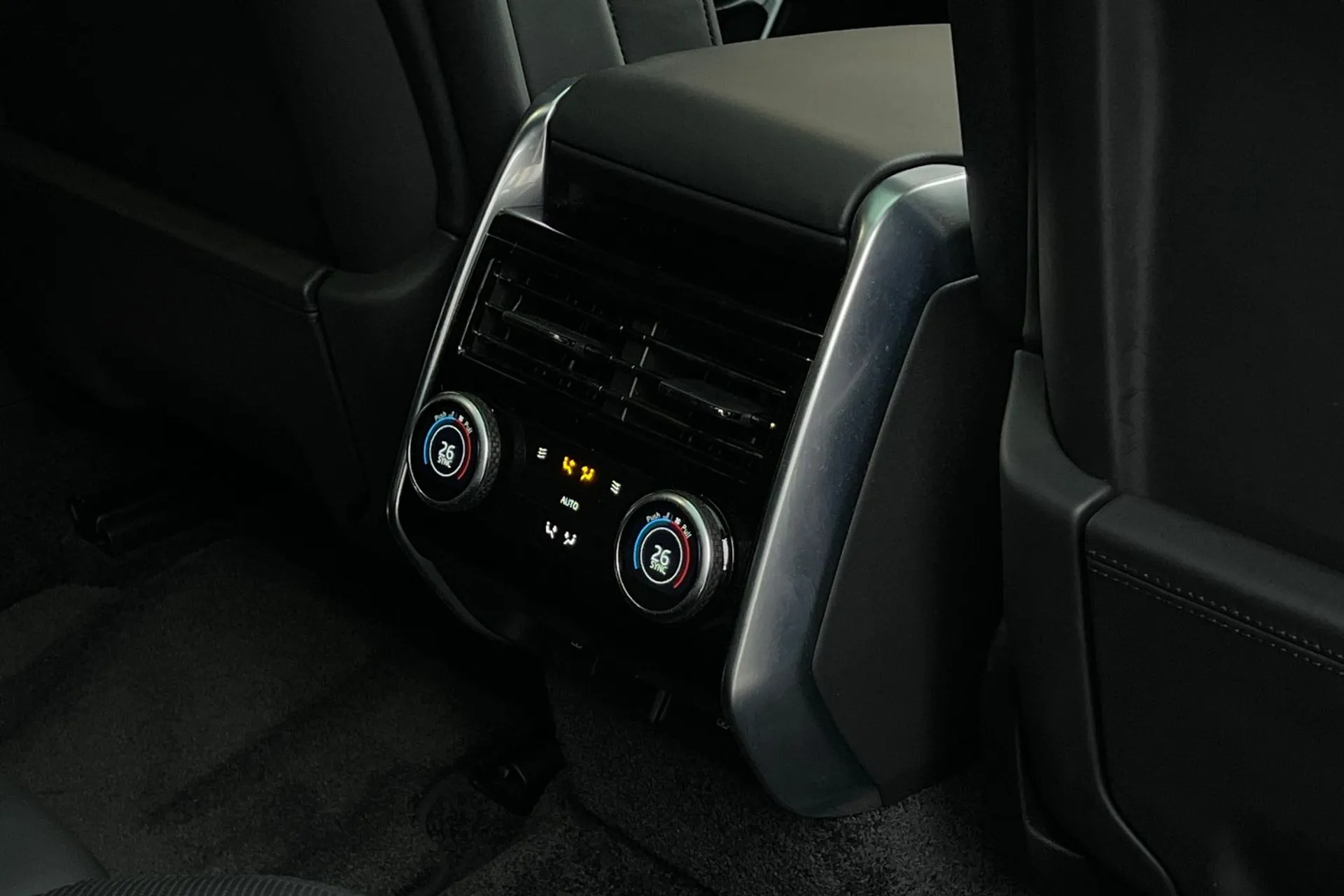 LAND ROVER RANGE ROVER thumbnail image number 67