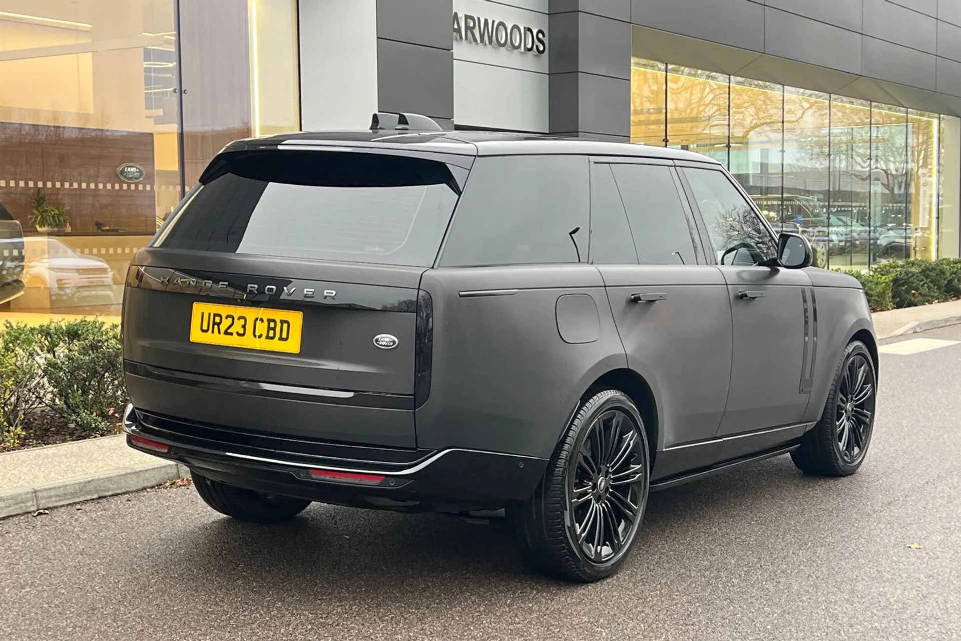 LAND ROVER RANGE ROVER thumbnail image number 9
