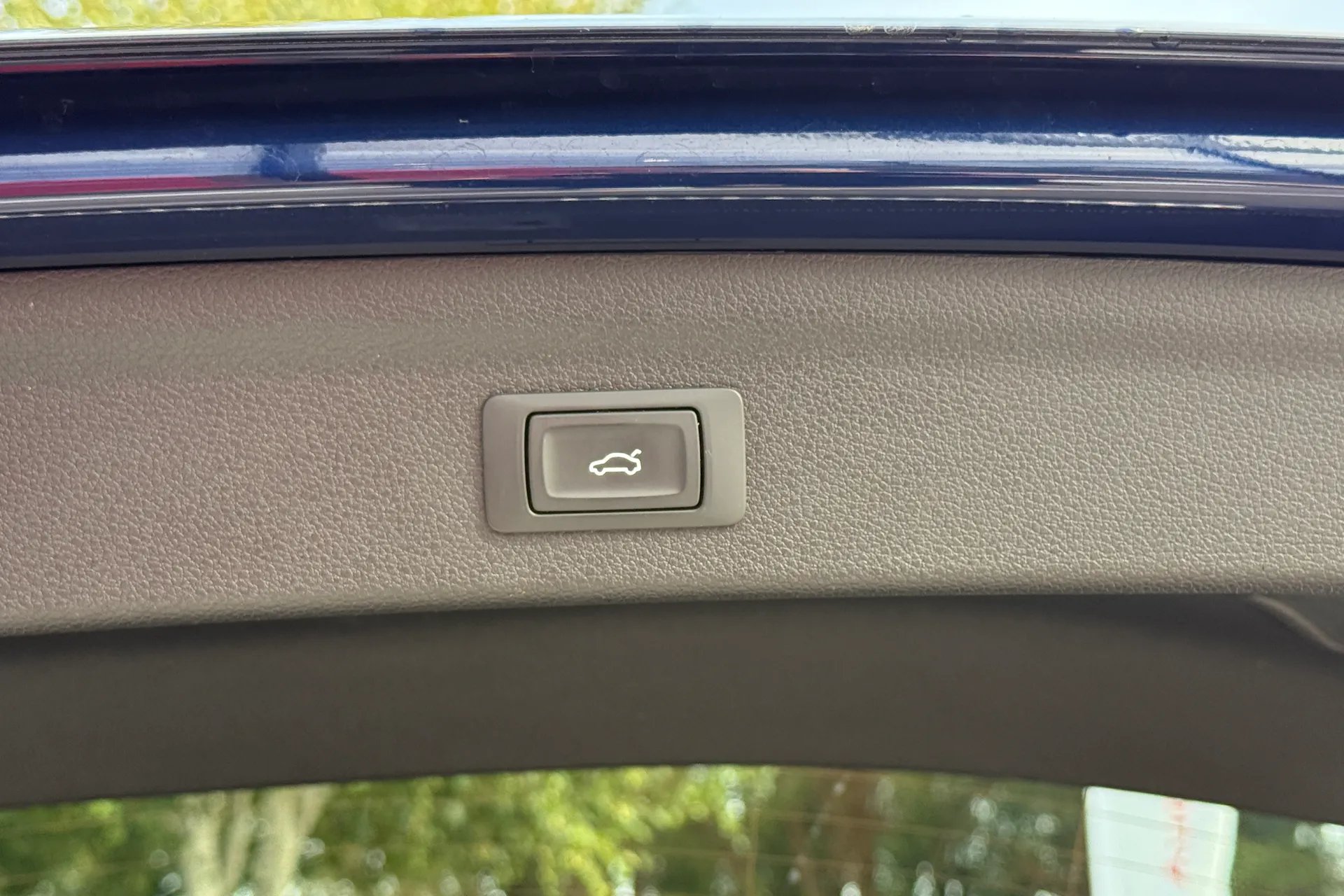 Audi Q3 thumbnail image number 40