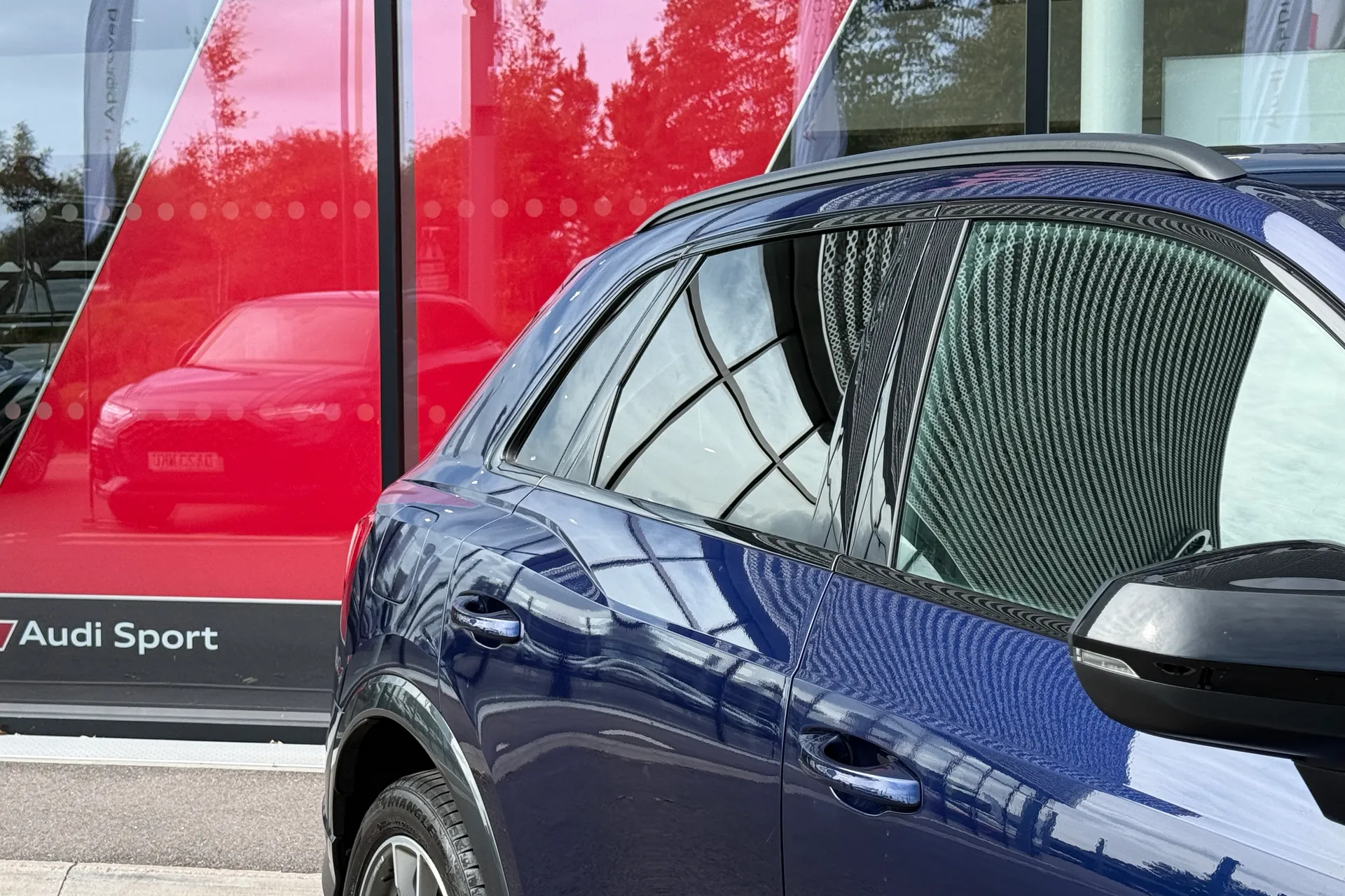 Audi Q3 thumbnail image number 14