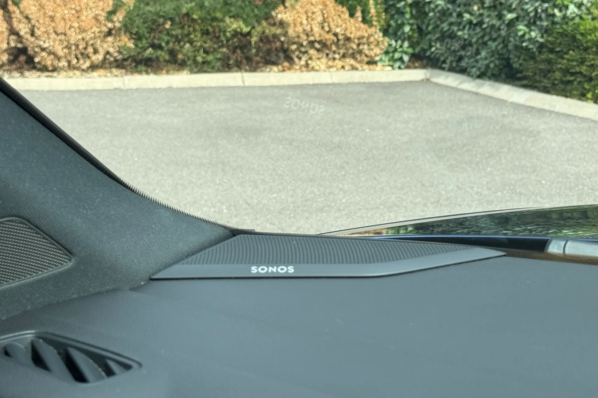 Audi Q3 thumbnail image number 15