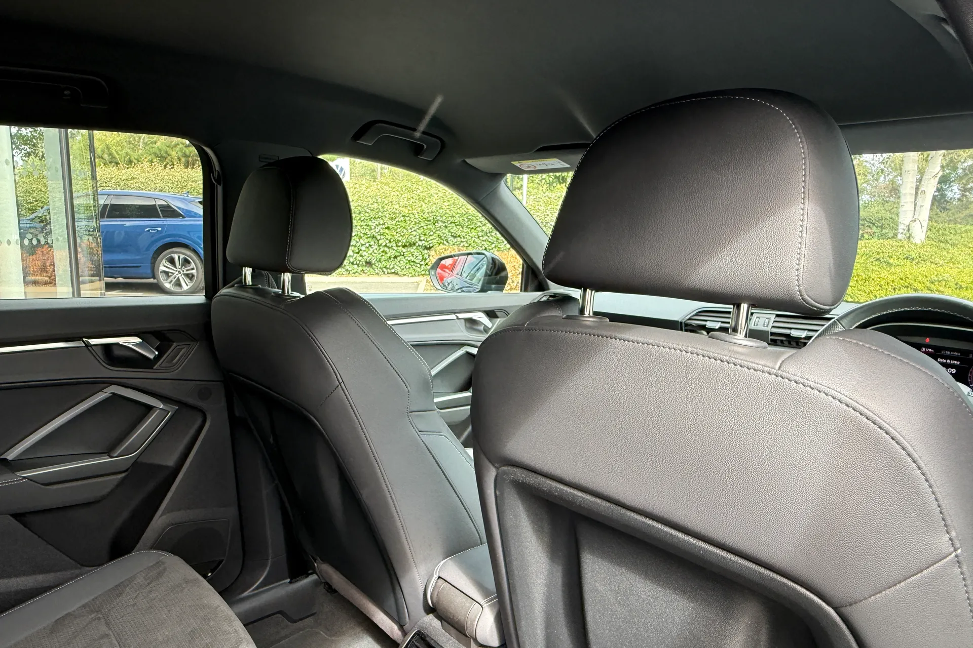 Audi Q3 thumbnail image number 41
