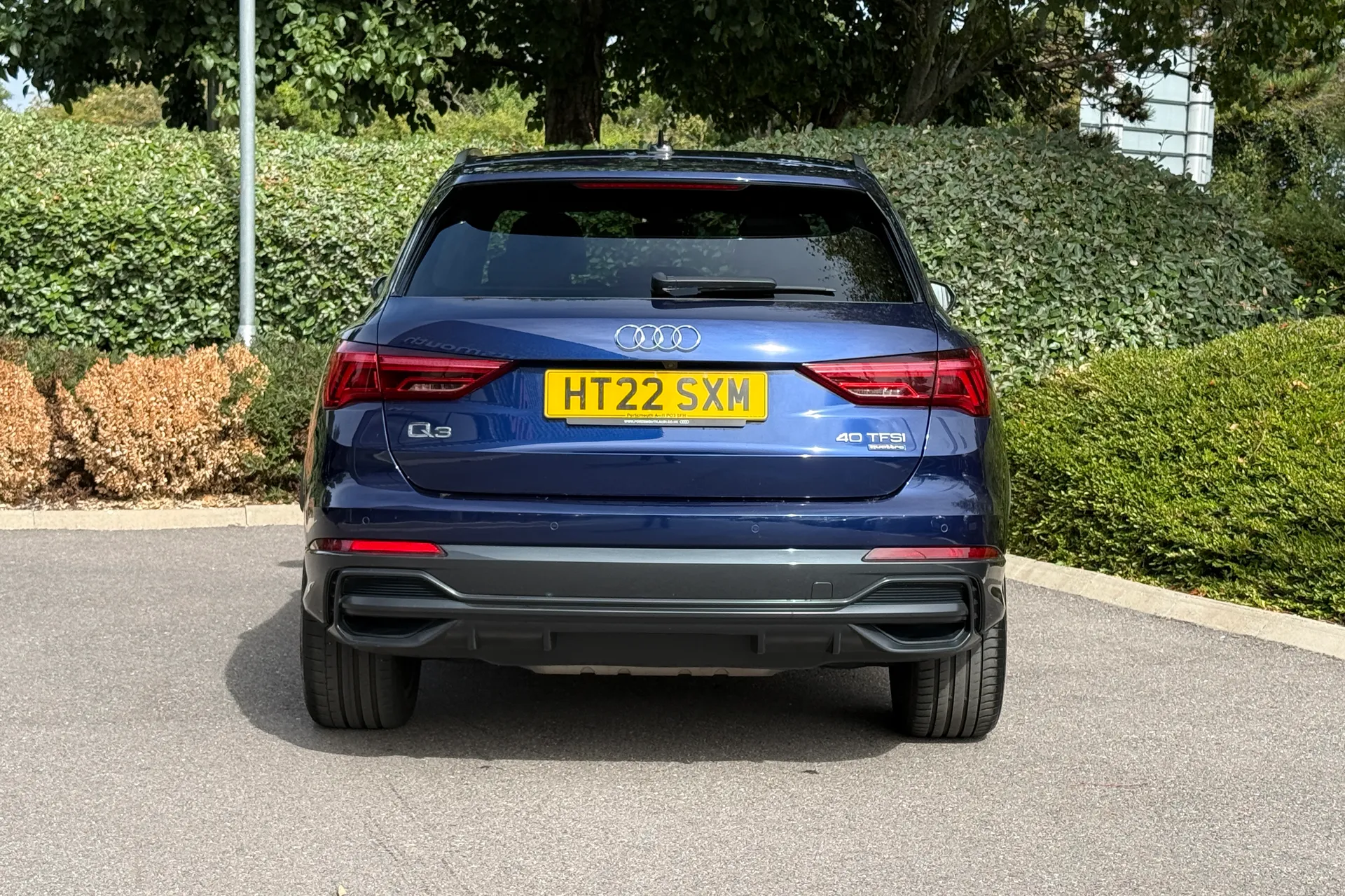 Audi Q3 thumbnail image number 11