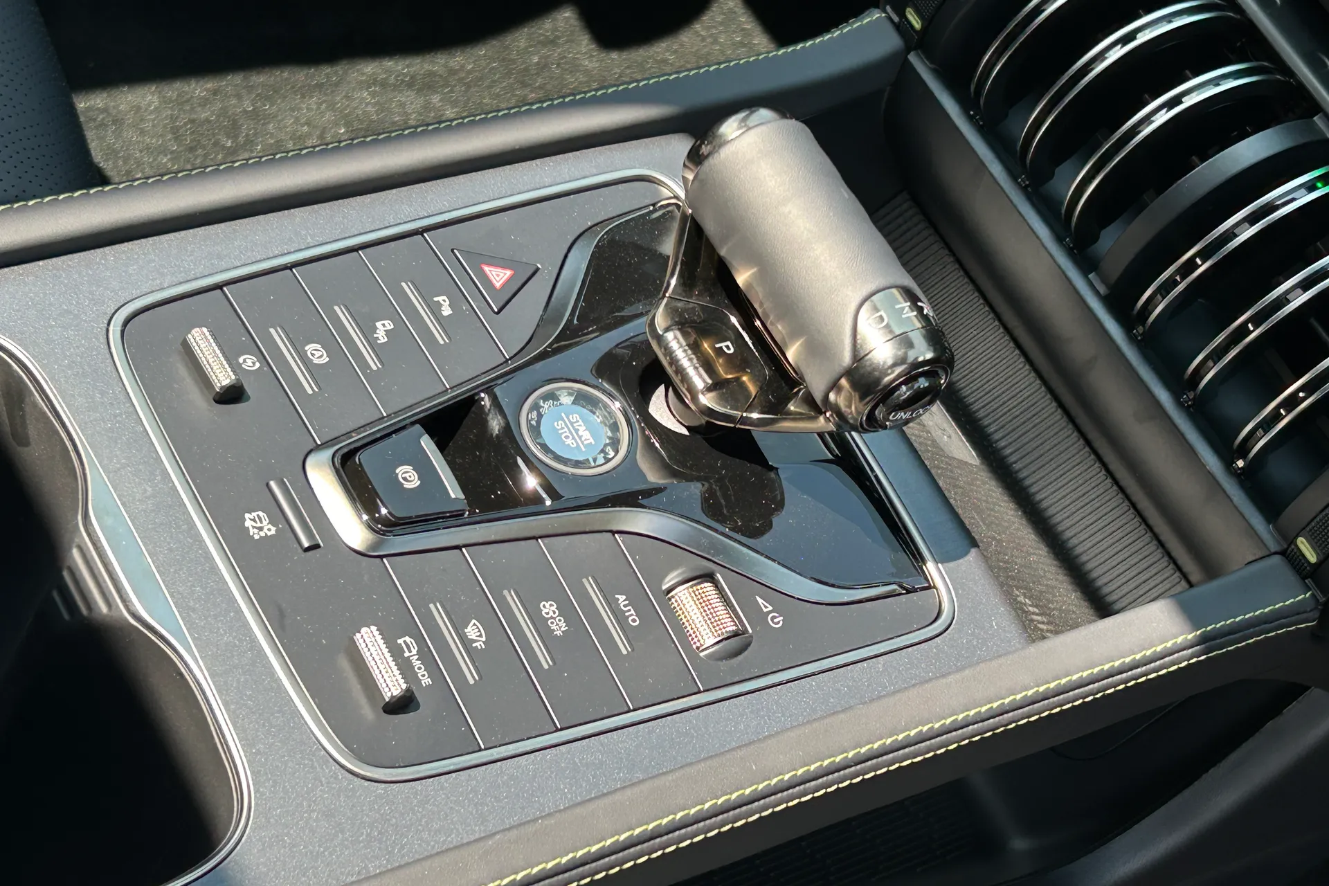 BYD ATTO 3 thumbnail image number 43