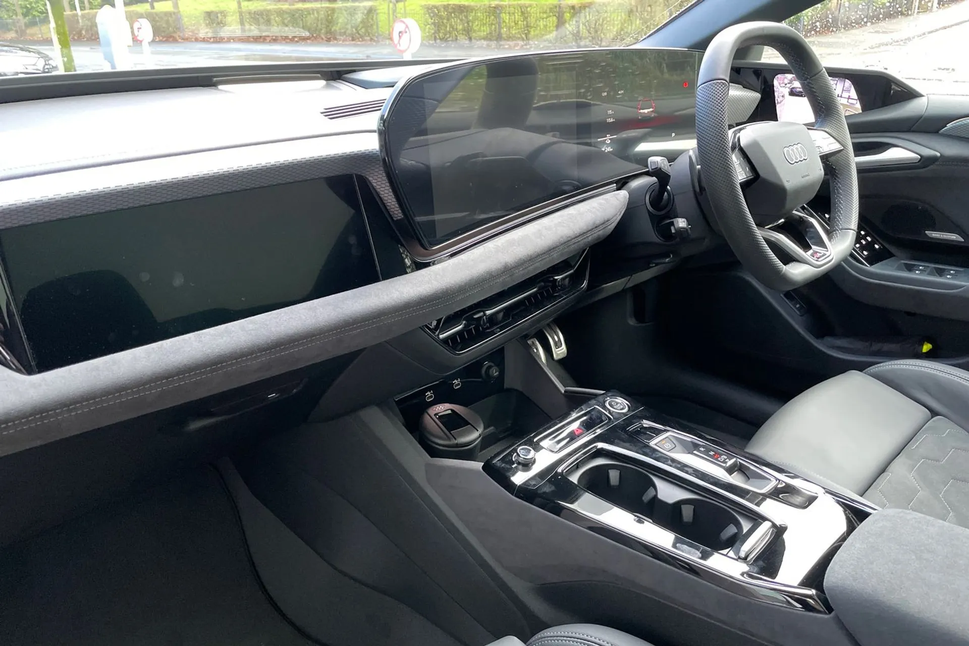 Audi A6 thumbnail image number 26