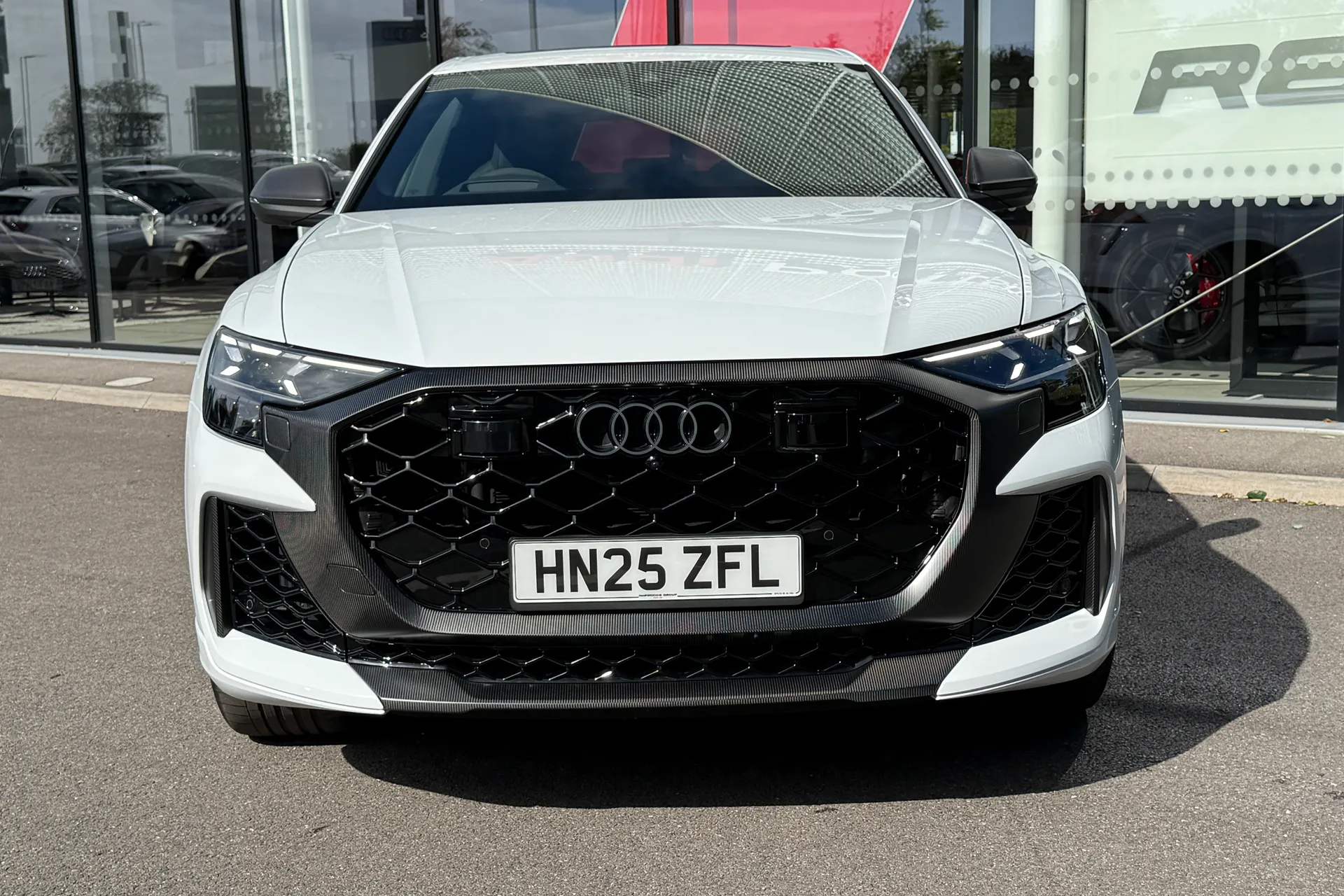 Audi RS Q8 thumbnail image number 8