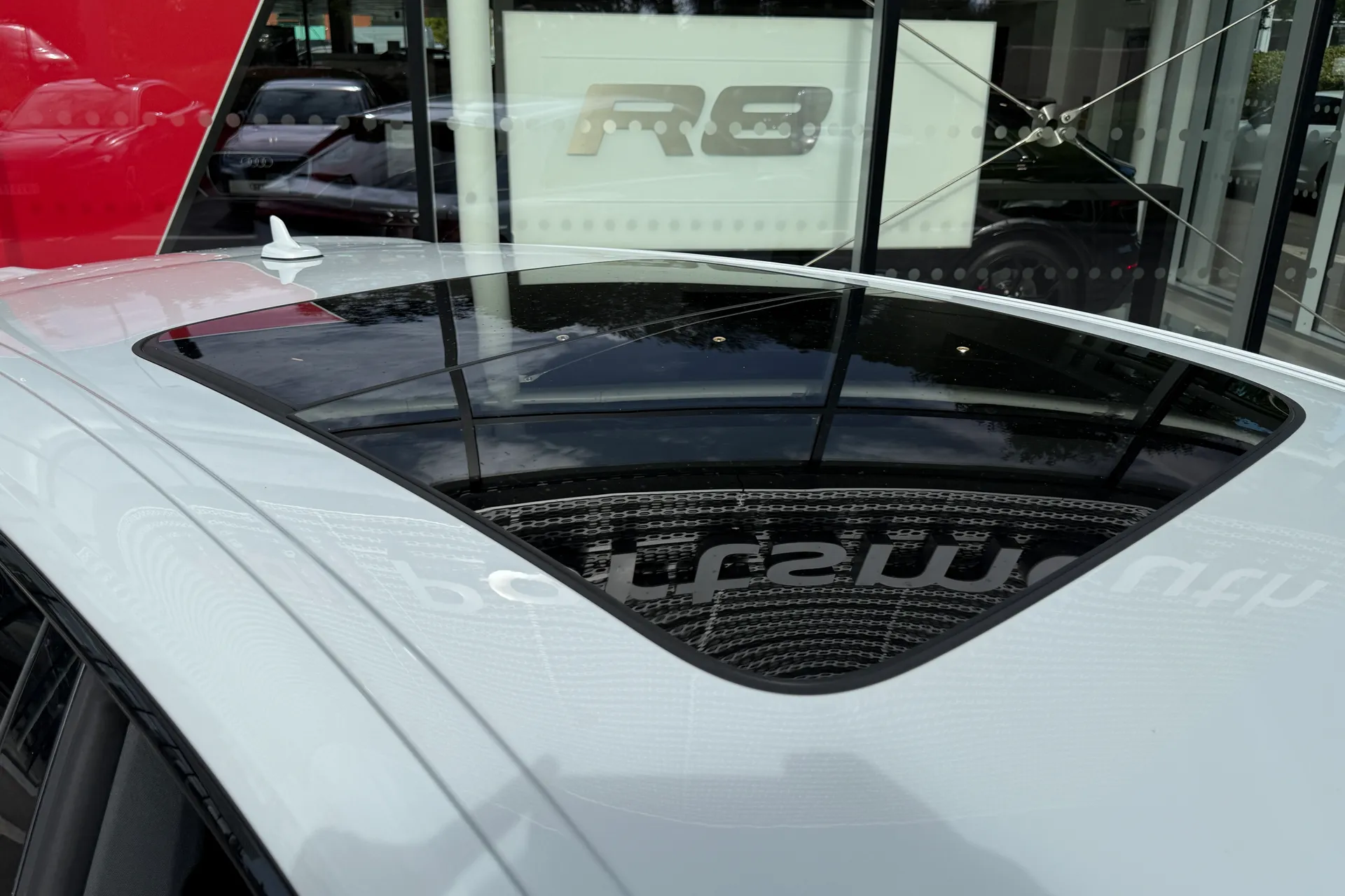 Audi RS Q8 thumbnail image number 48