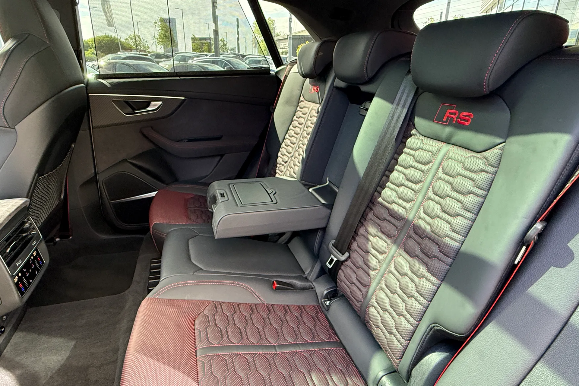 Audi RS Q8 thumbnail image number 60