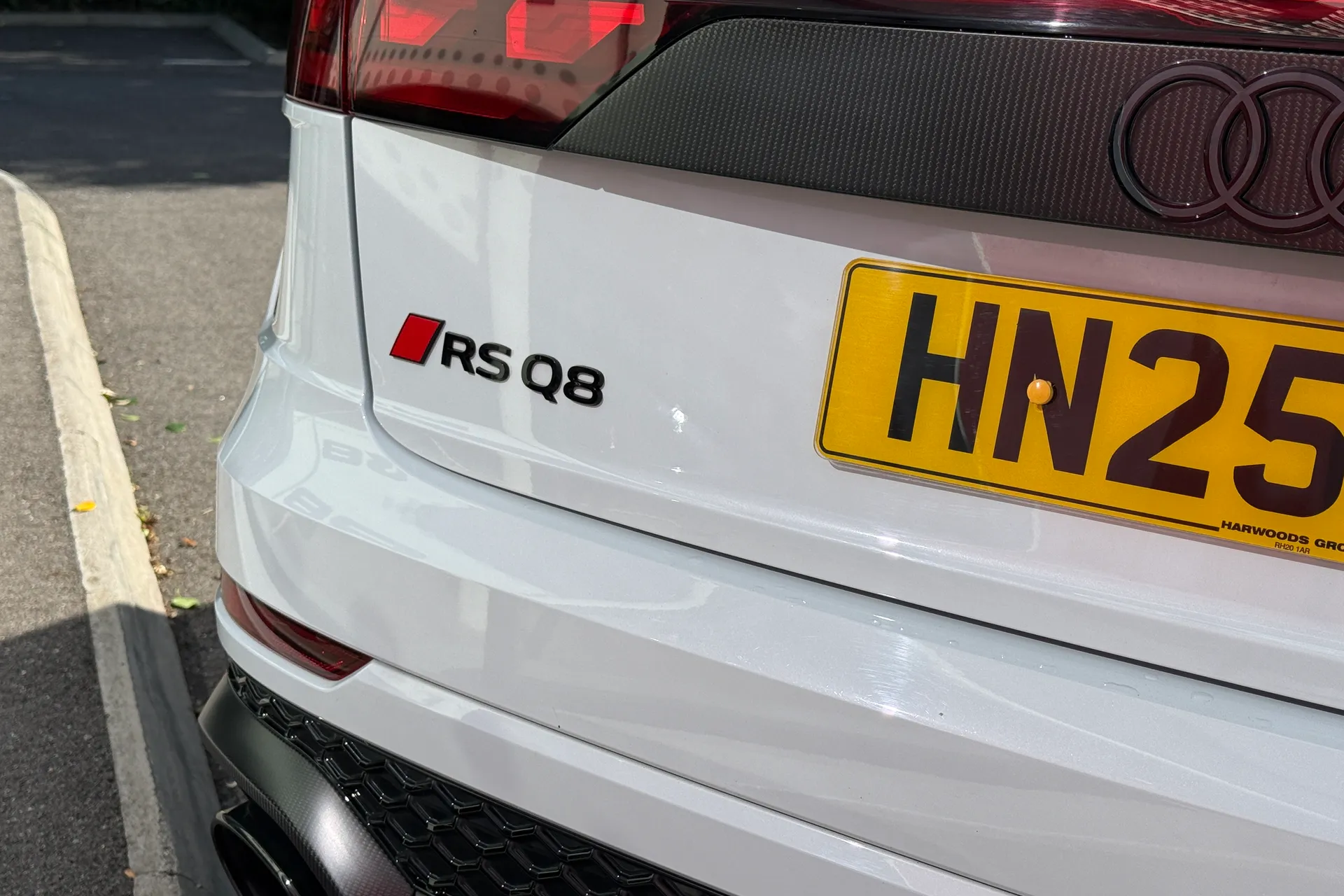 Audi RS Q8 thumbnail image number 35