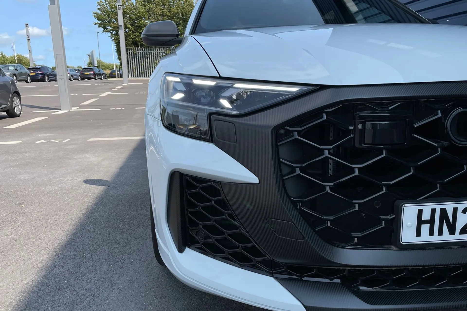 Audi RS Q8 thumbnail image number 23