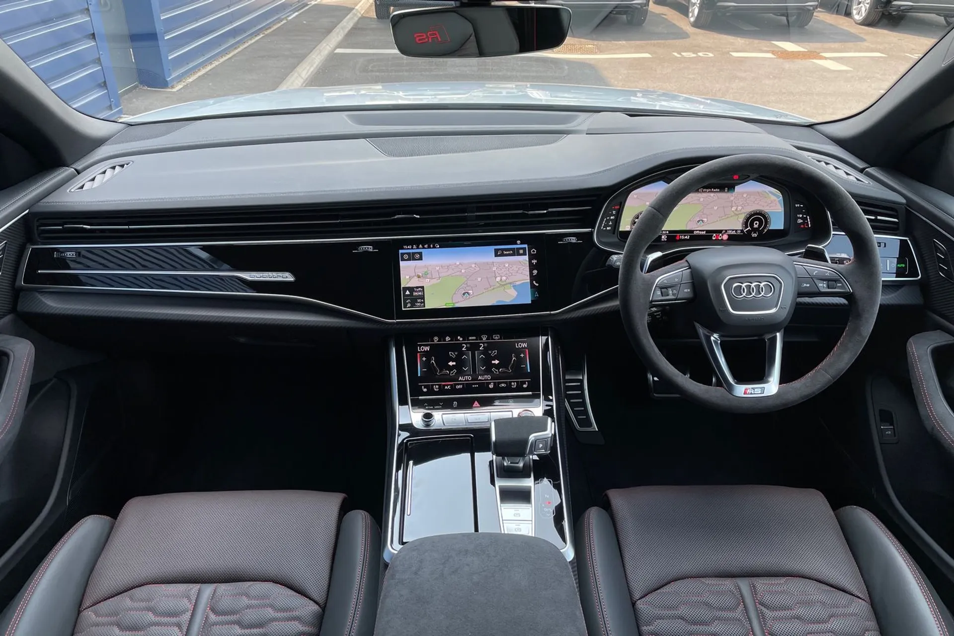 Audi RS Q8 thumbnail image number 3