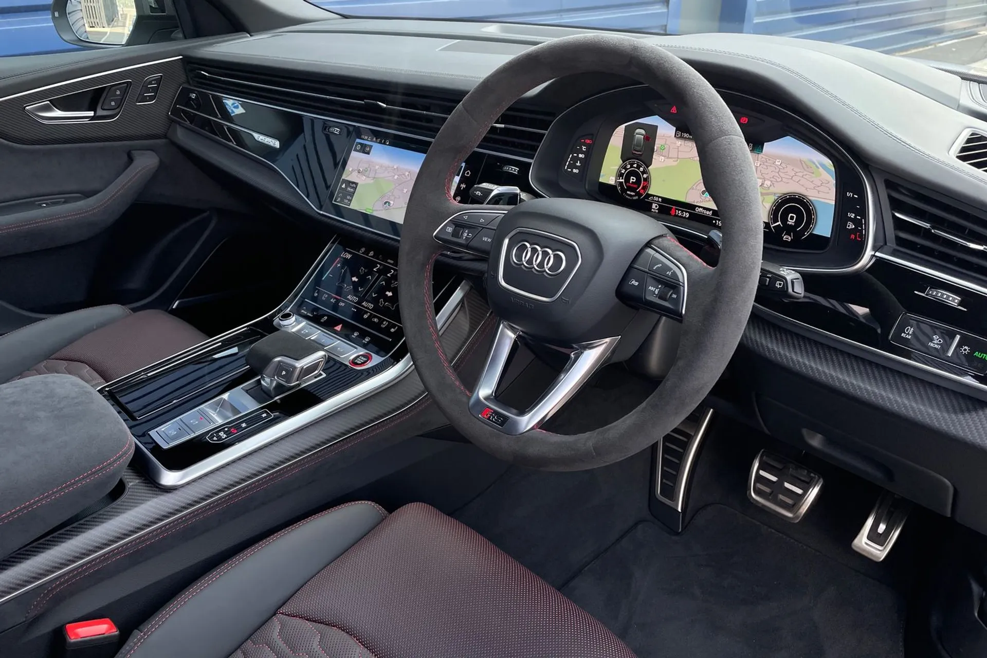 Audi RS Q8 thumbnail image number 27