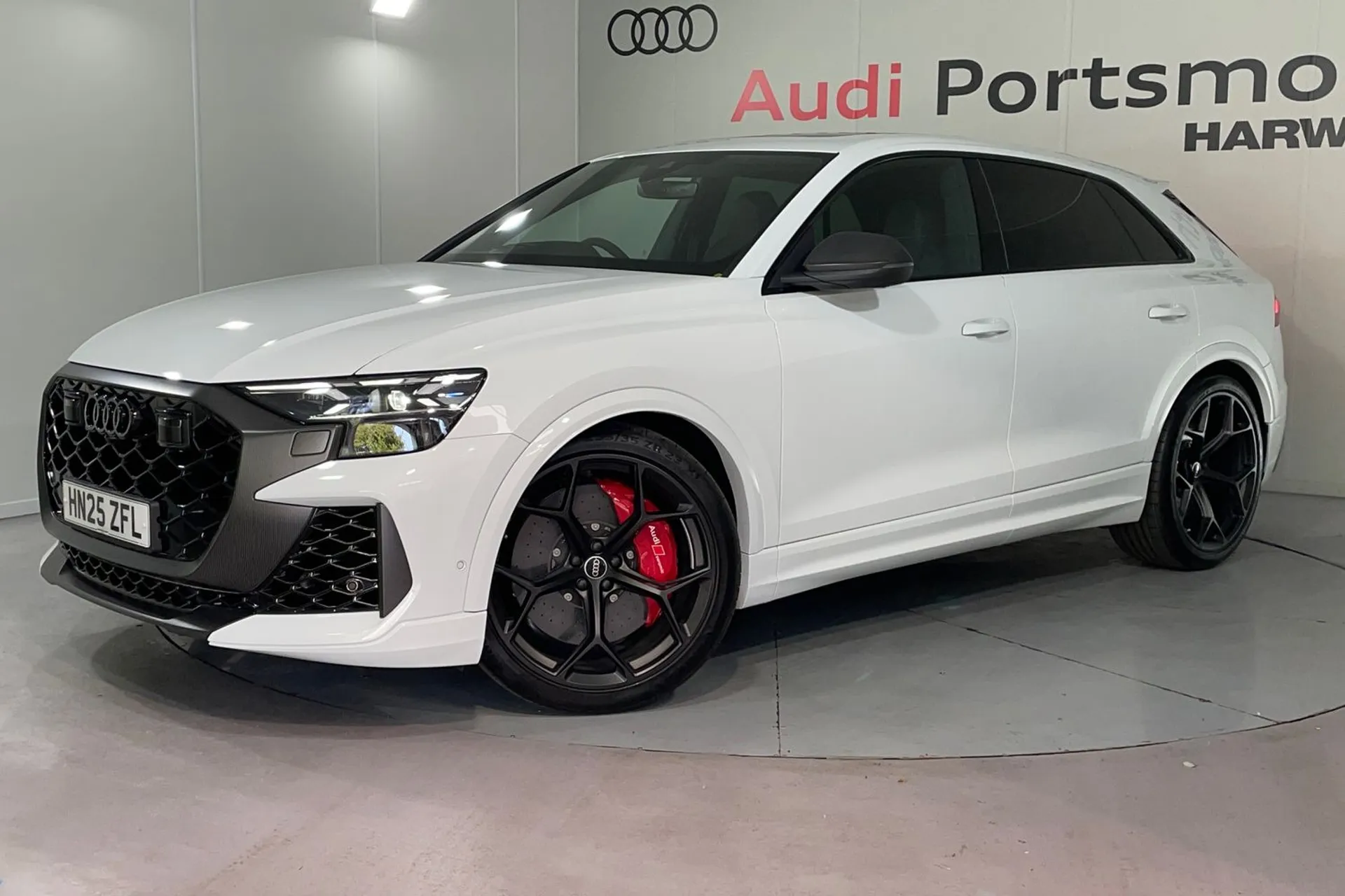 Audi RS Q8 thumbnail image number 5