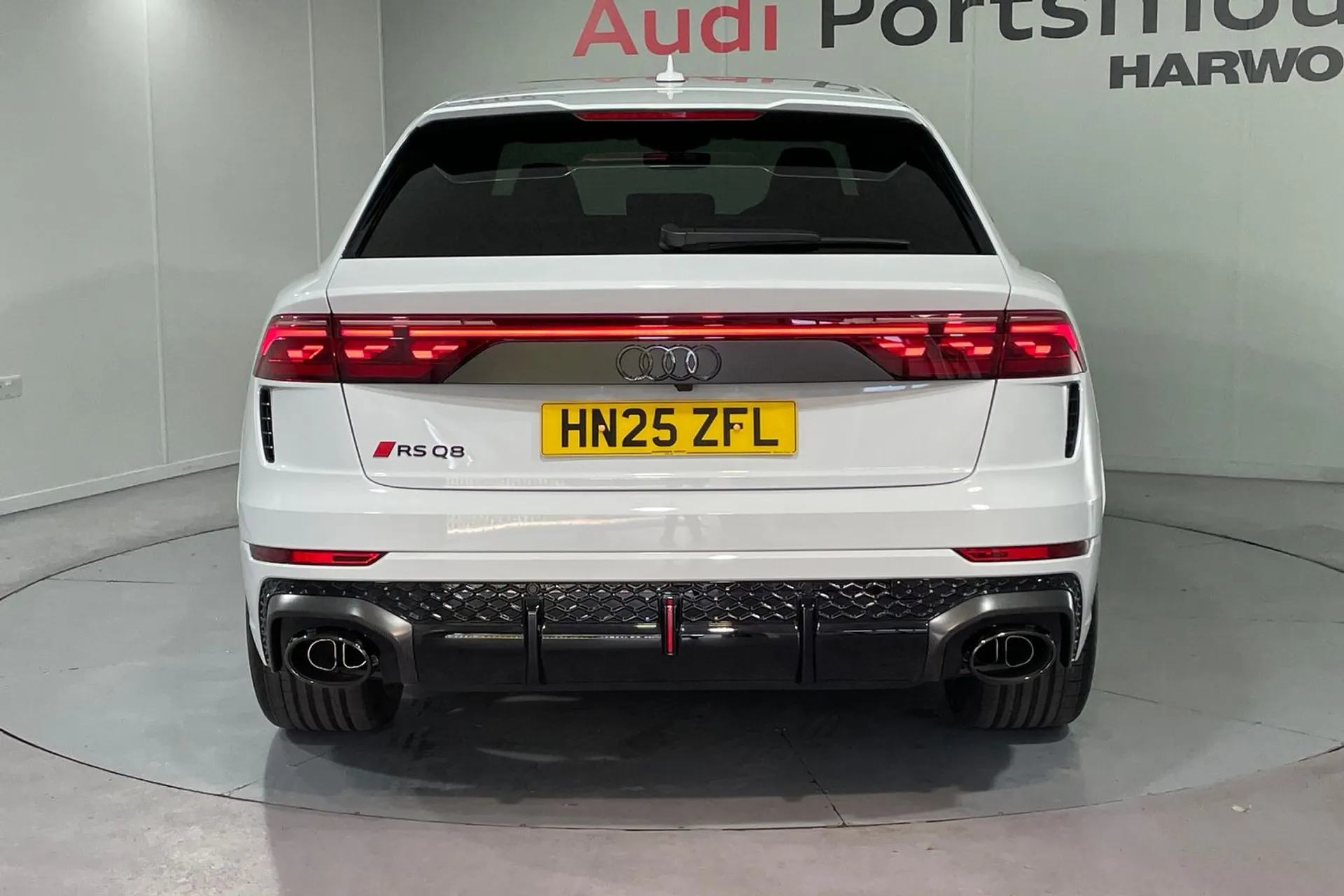 Audi RS Q8 thumbnail image number 7