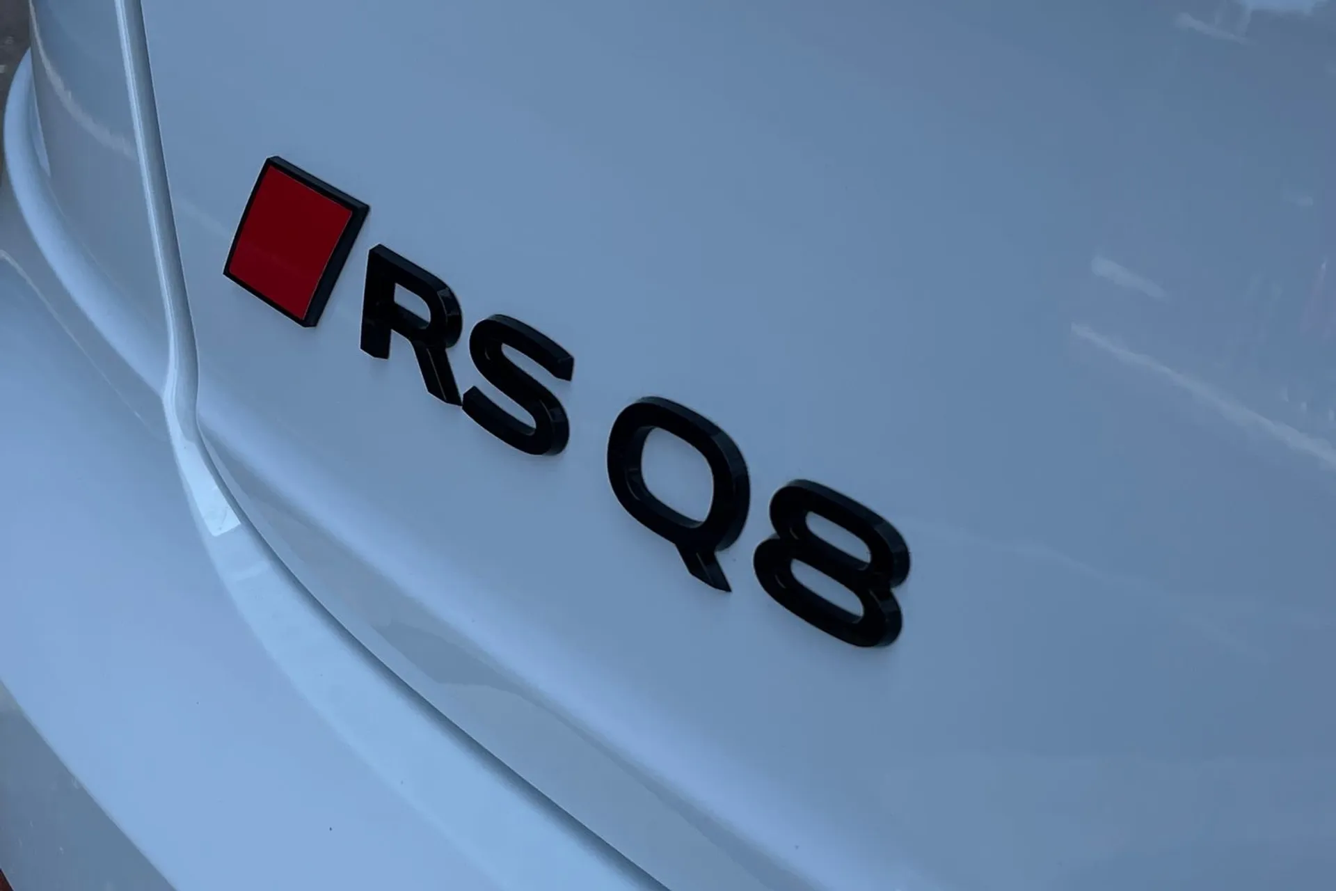 Audi RS Q8 thumbnail image number 17