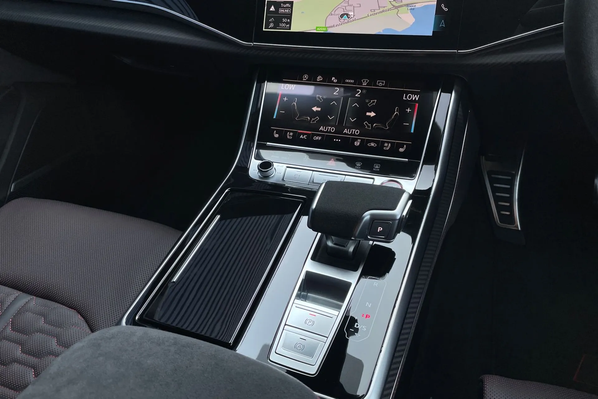 Audi RS Q8 thumbnail image number 42