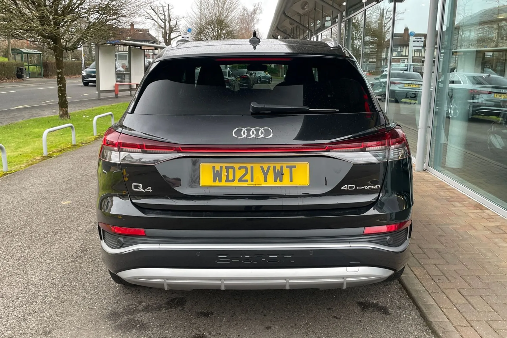 Audi Q4 thumbnail image number 10