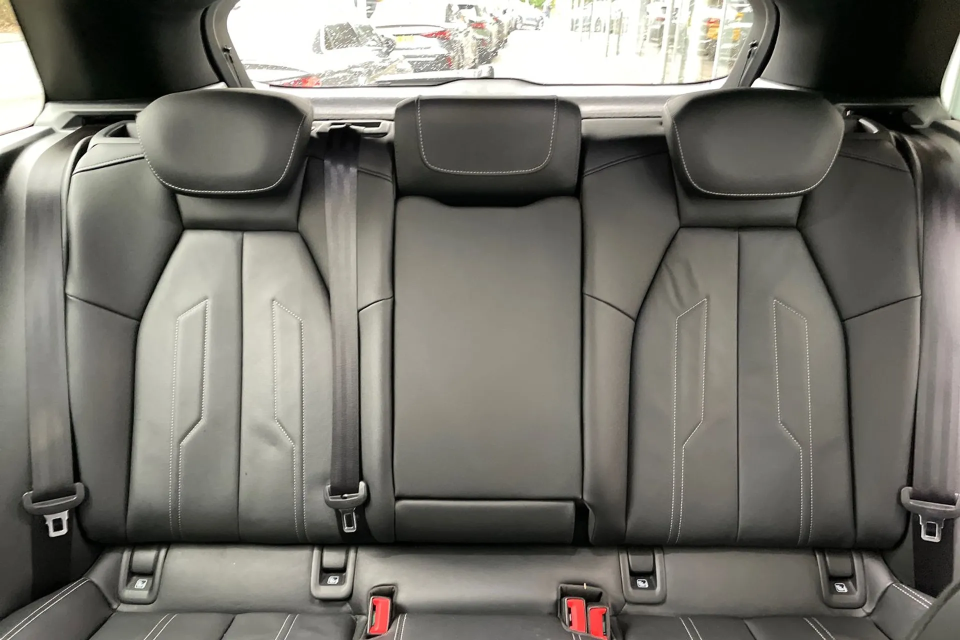Audi Q4 thumbnail image number 30