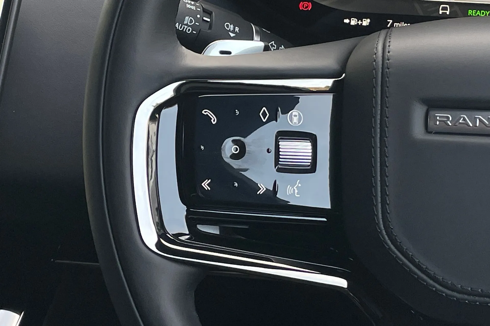 LAND ROVER RANGE ROVER SPORT thumbnail image number 44