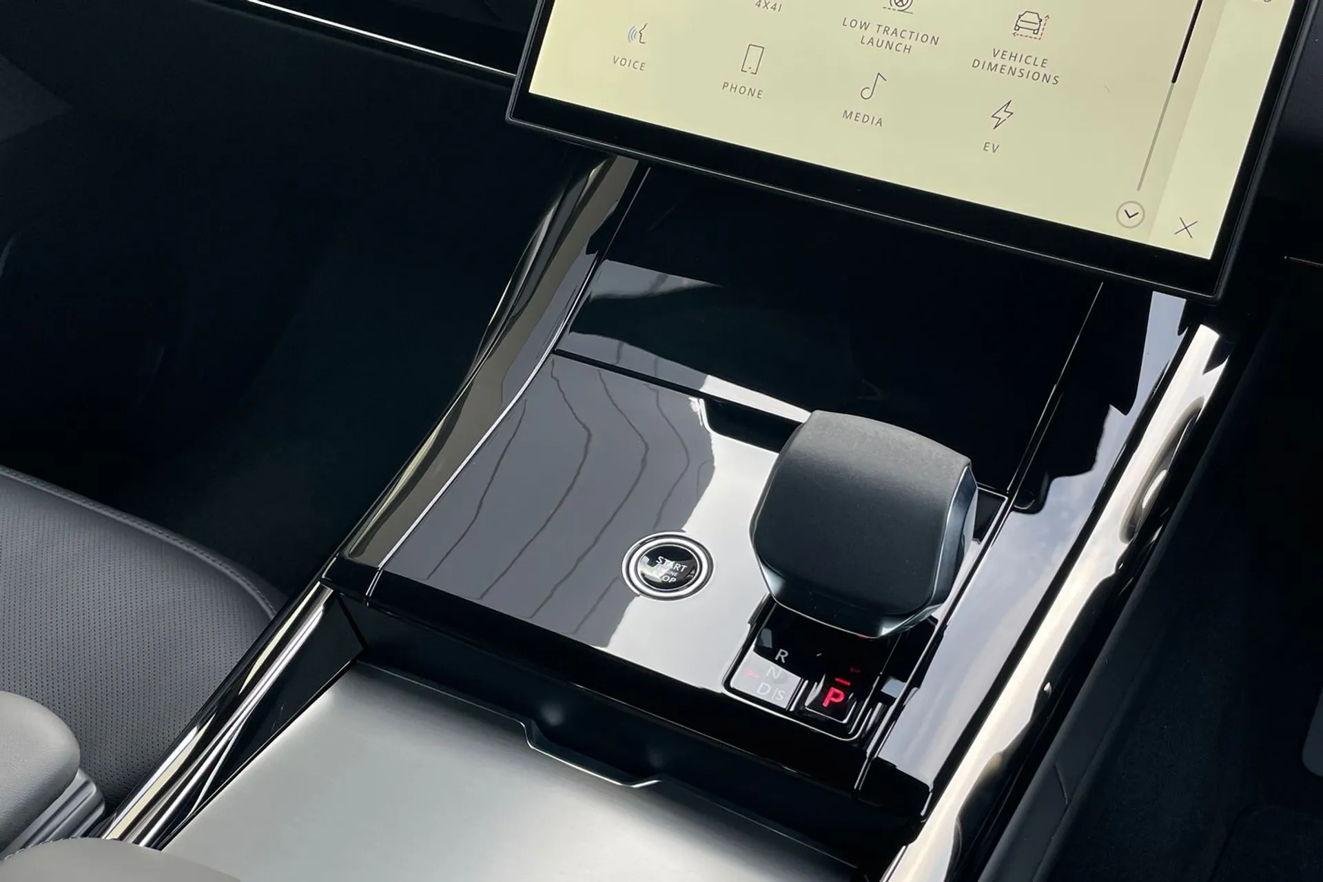 LAND ROVER RANGE ROVER SPORT thumbnail image number 25