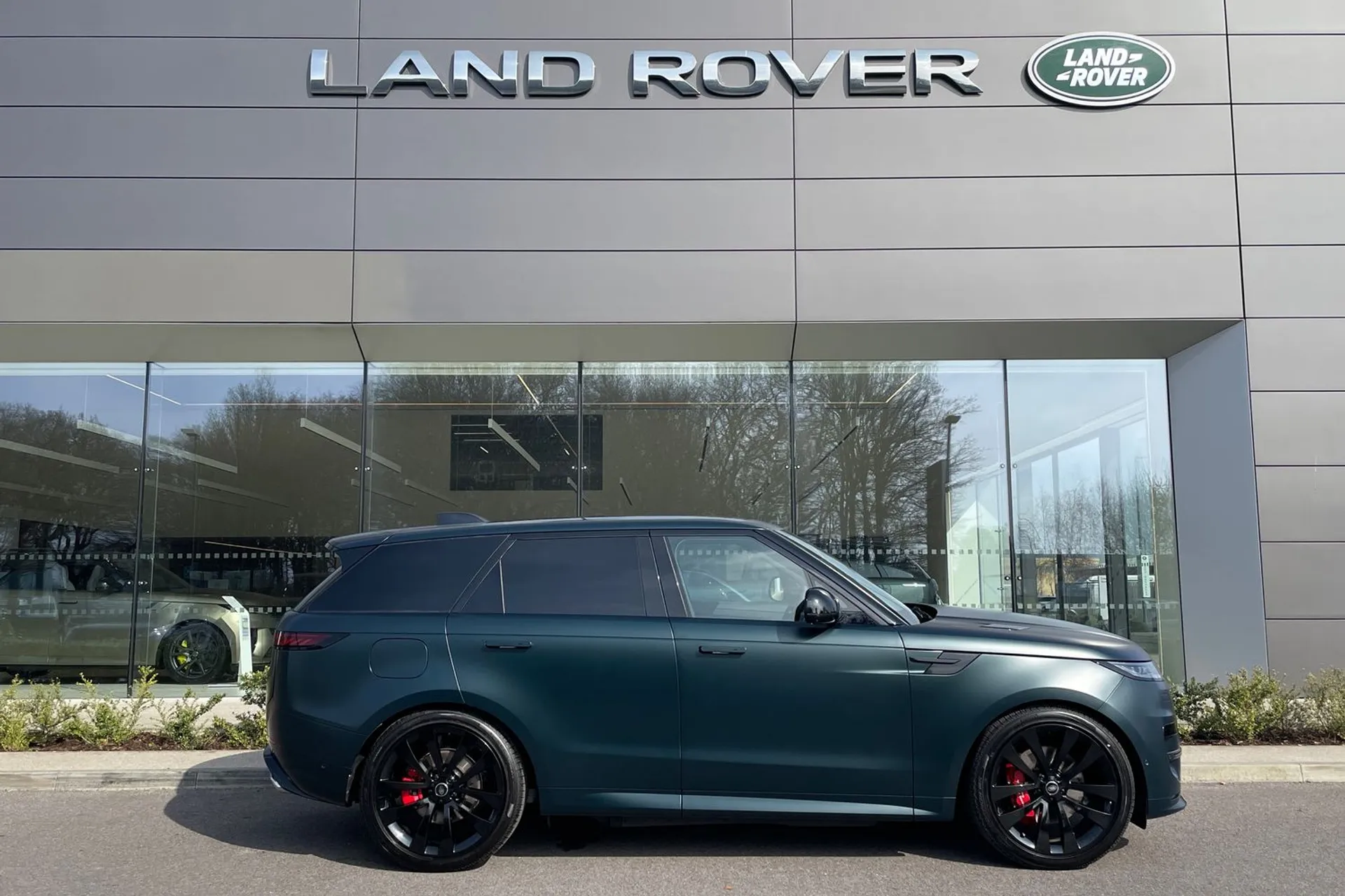 LAND ROVER RANGE ROVER SPORT thumbnail image number 2