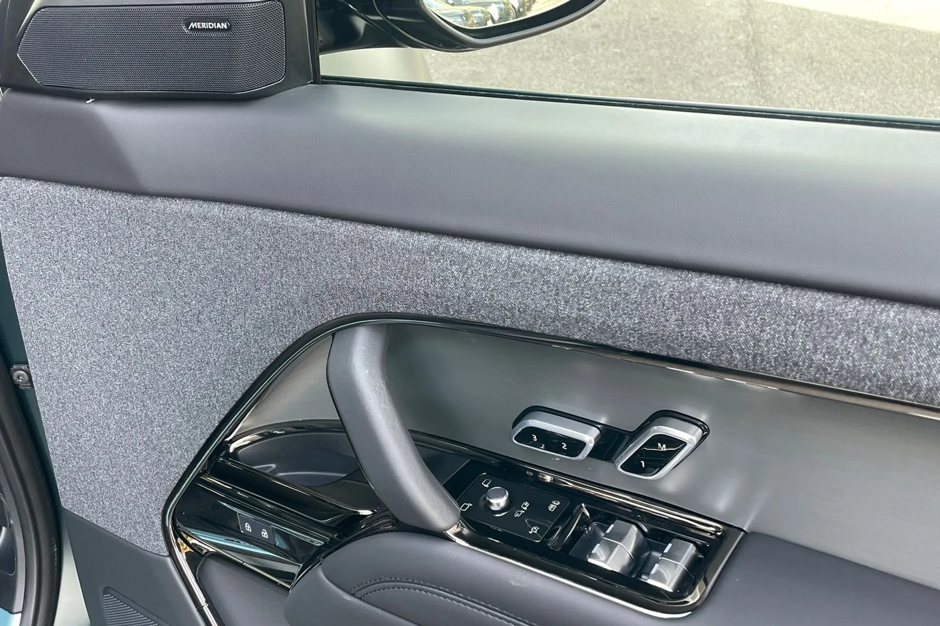 LAND ROVER RANGE ROVER SPORT thumbnail image number 48