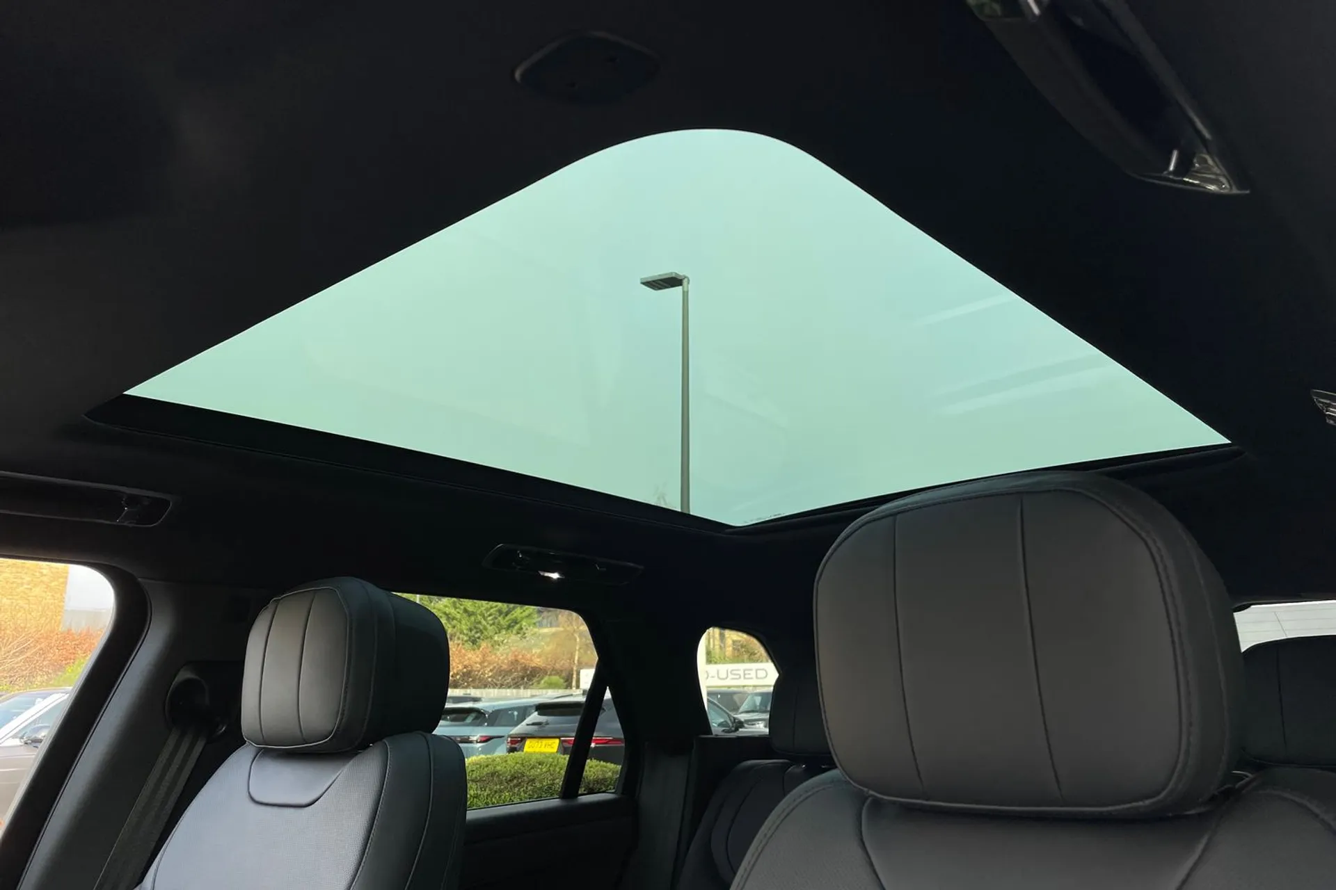 LAND ROVER RANGE ROVER SPORT thumbnail image number 4