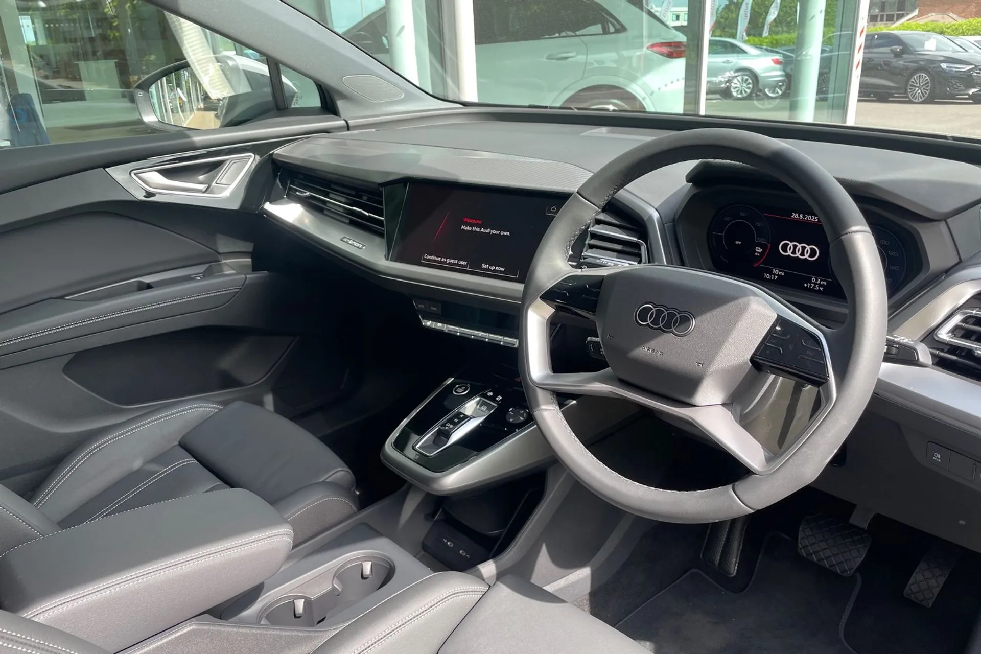 Audi Q4 thumbnail image number 25