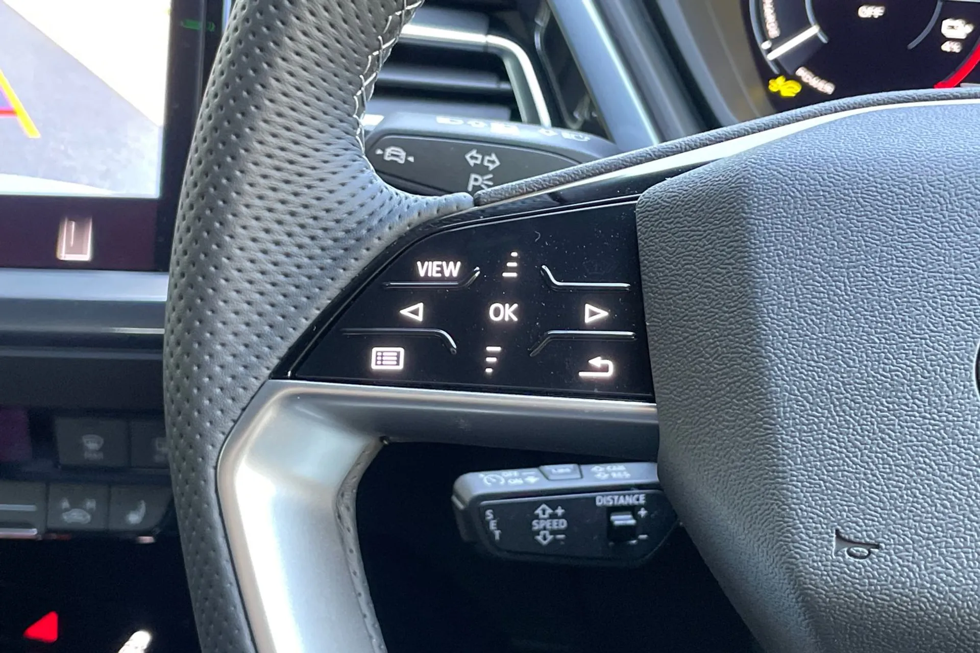 Audi Q4 thumbnail image number 58