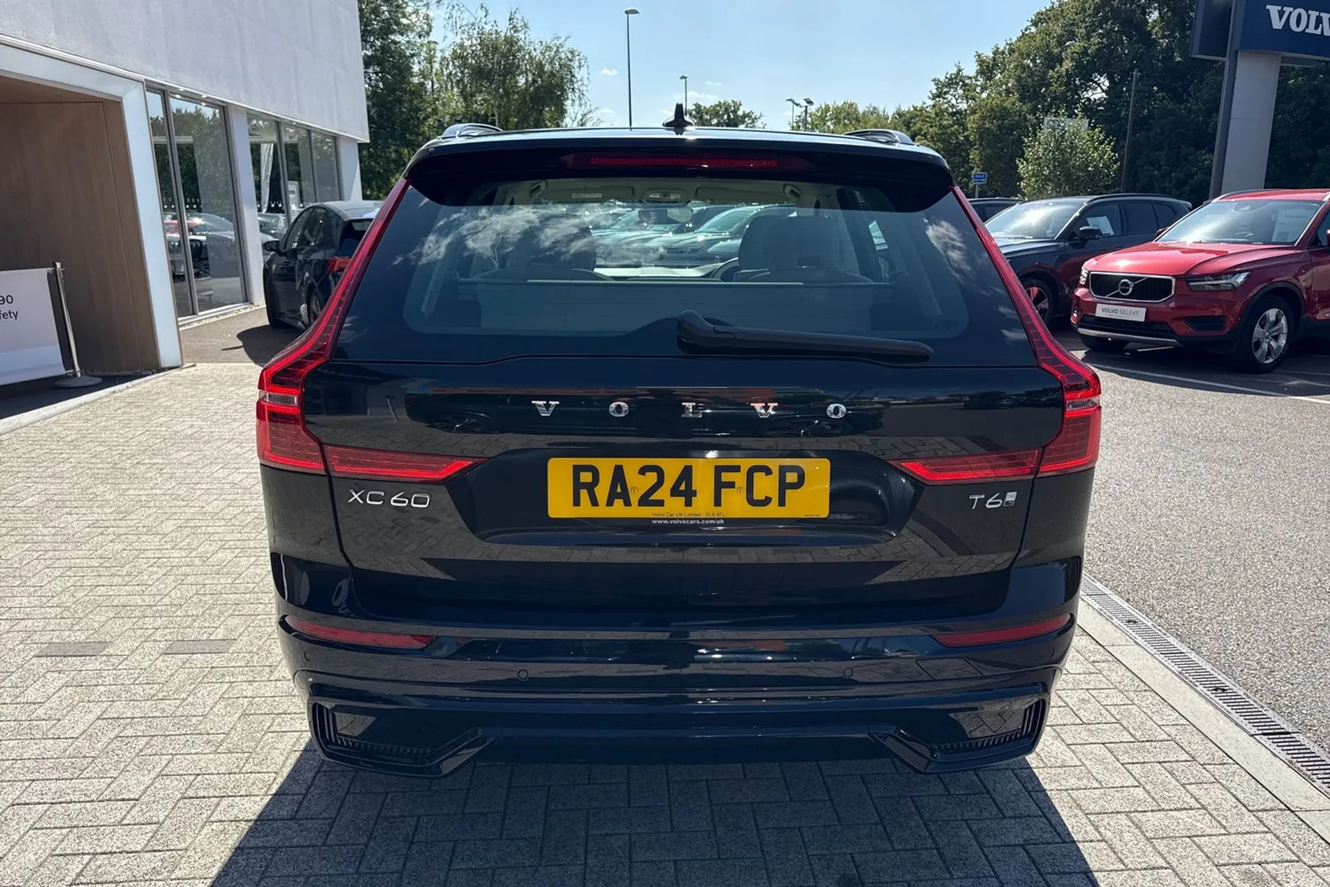 Volvo XC60 thumbnail image number 8