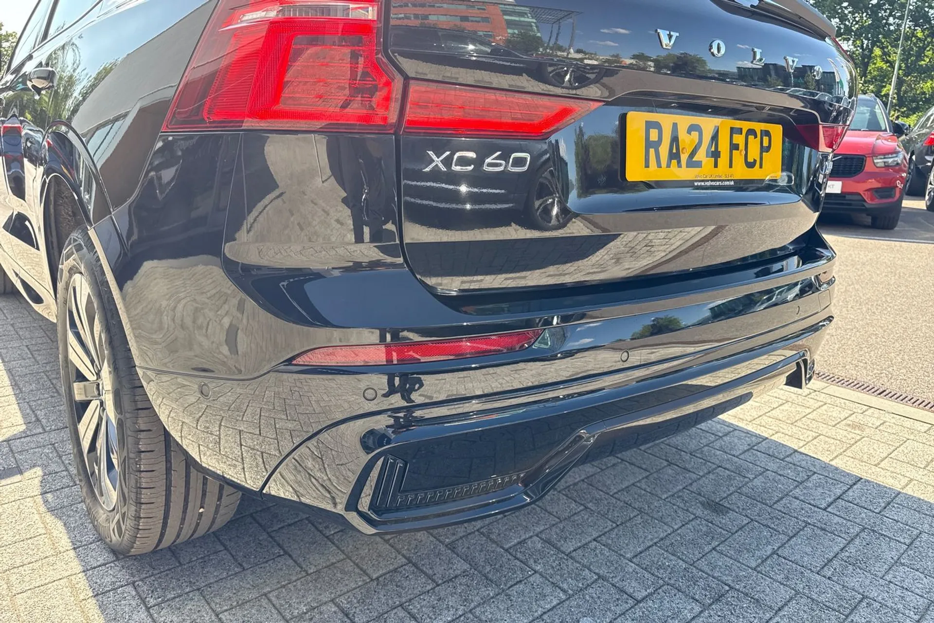 Volvo XC60 thumbnail image number 17