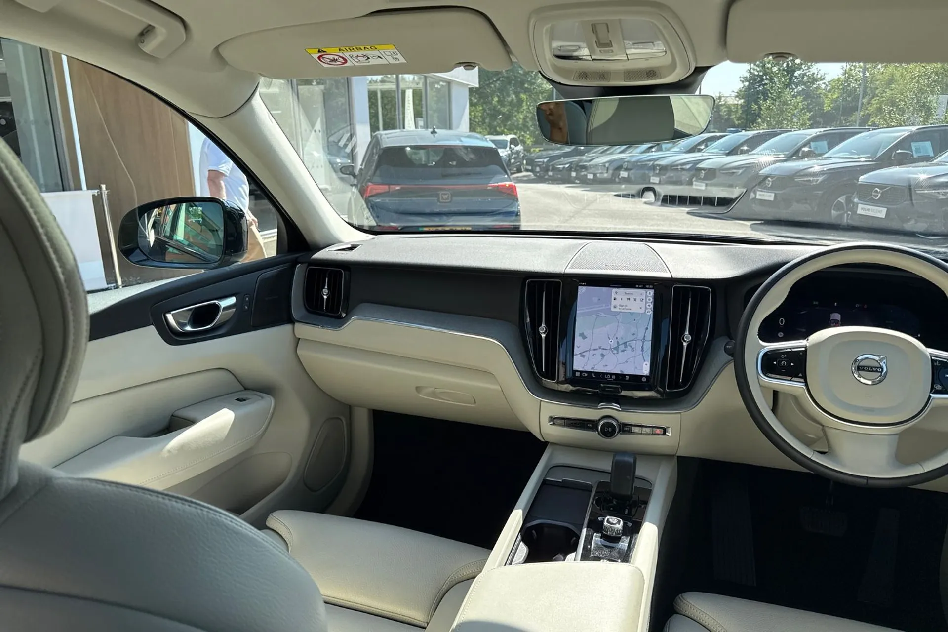 Volvo XC60 thumbnail image number 31