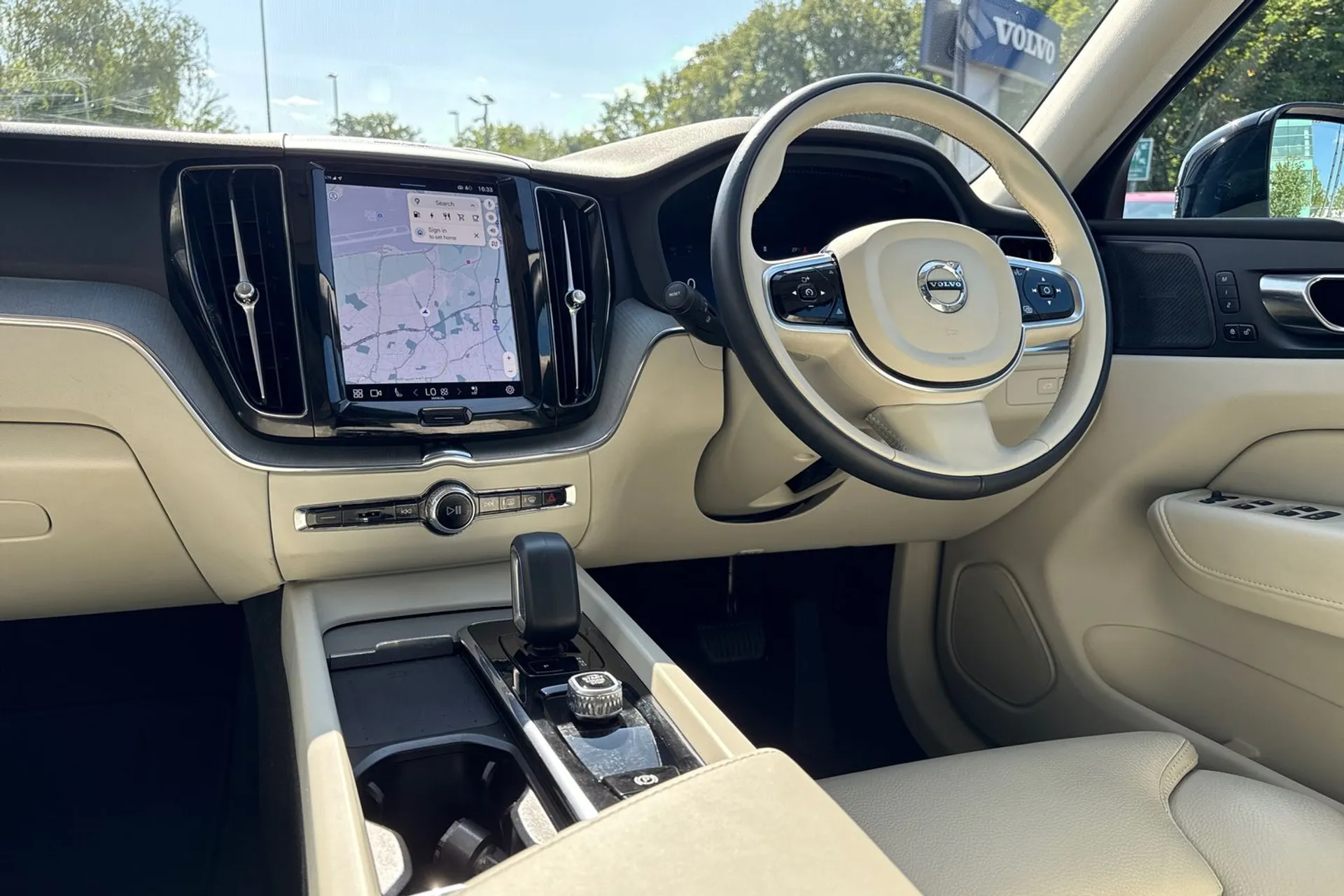 Volvo XC60 thumbnail image number 34