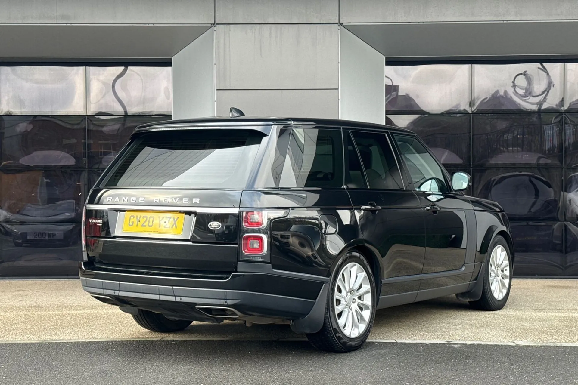 LAND ROVER RANGE ROVER thumbnail image number 11