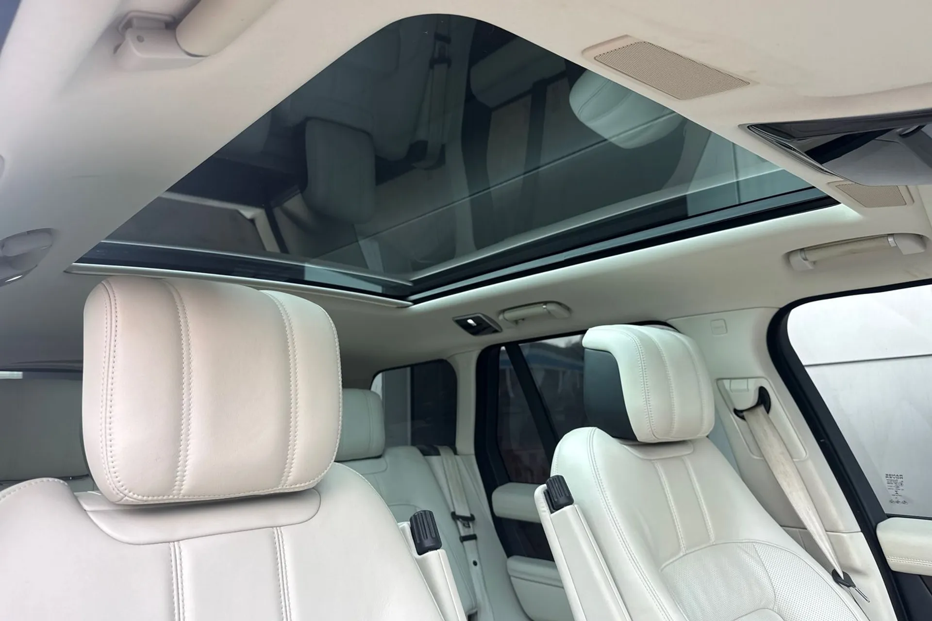 LAND ROVER RANGE ROVER thumbnail image number 9