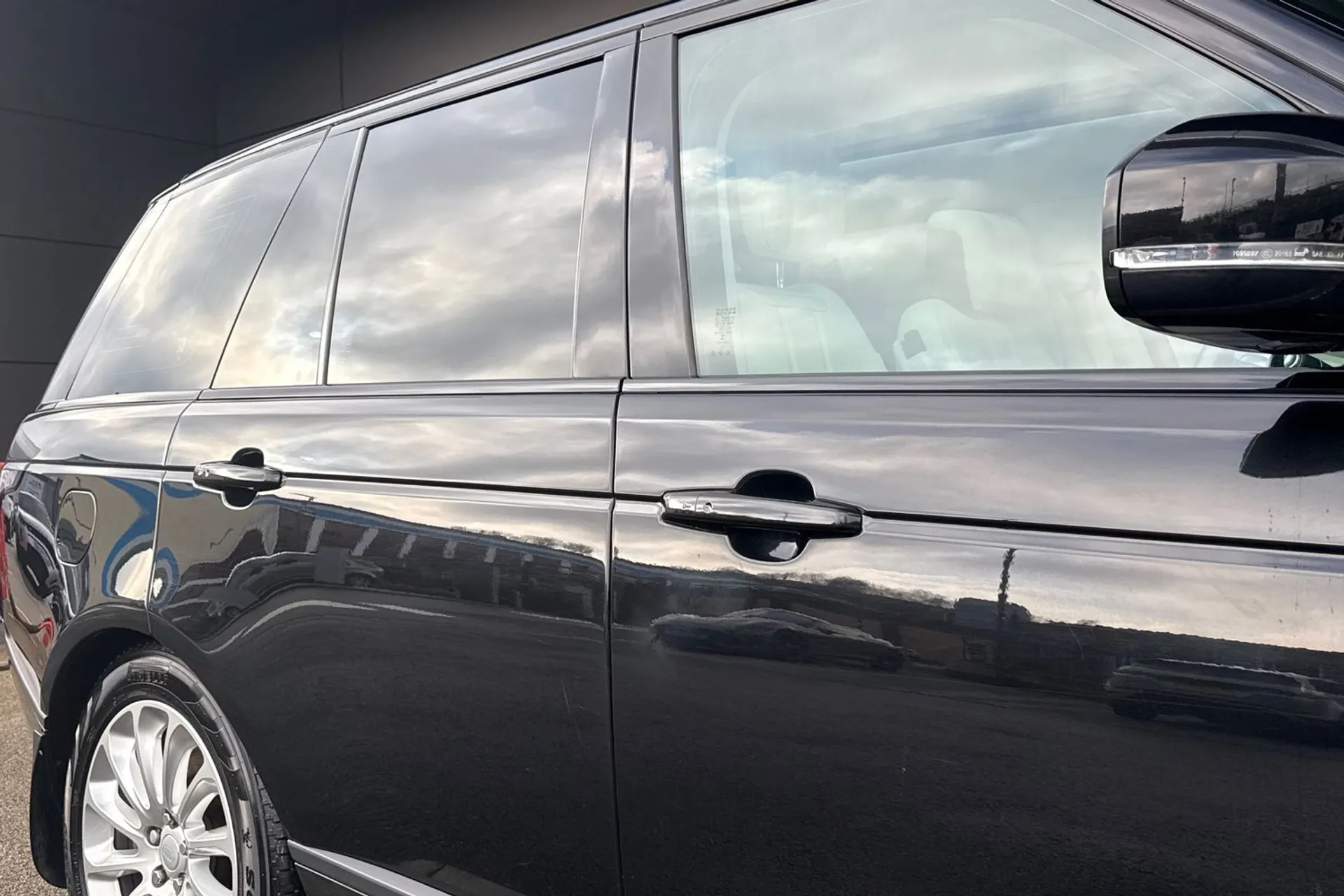 LAND ROVER RANGE ROVER thumbnail image number 33