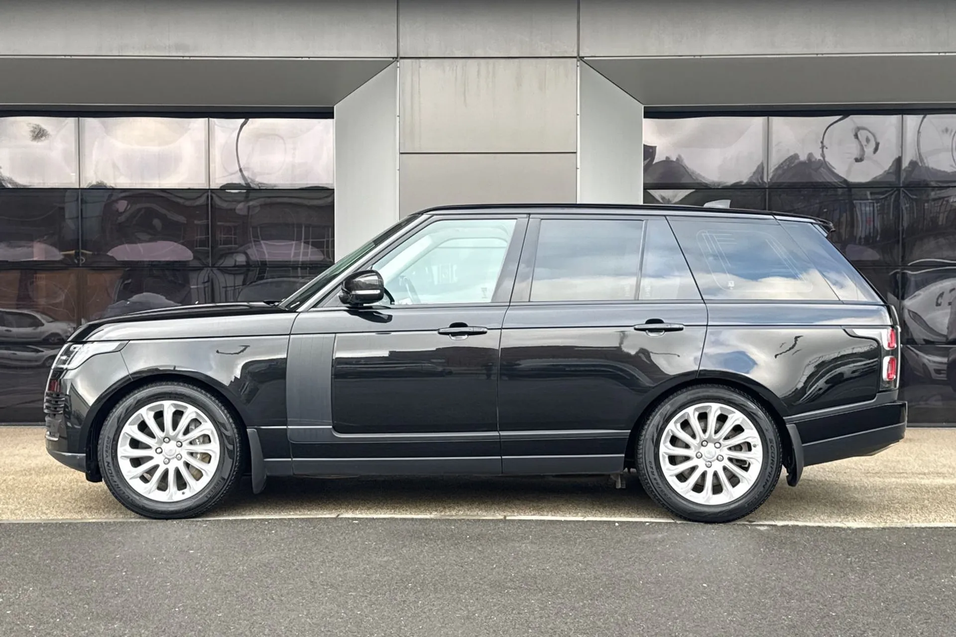 LAND ROVER RANGE ROVER thumbnail image number 6