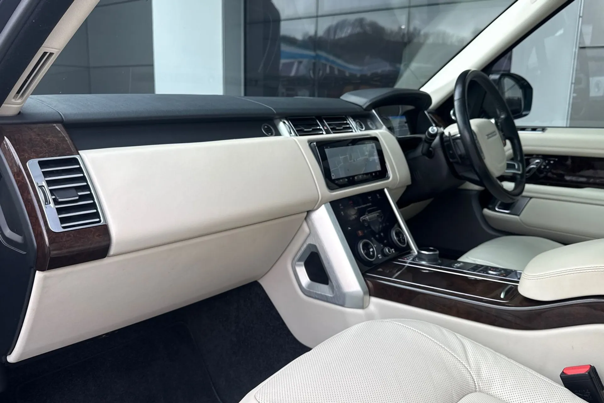 LAND ROVER RANGE ROVER thumbnail image number 50