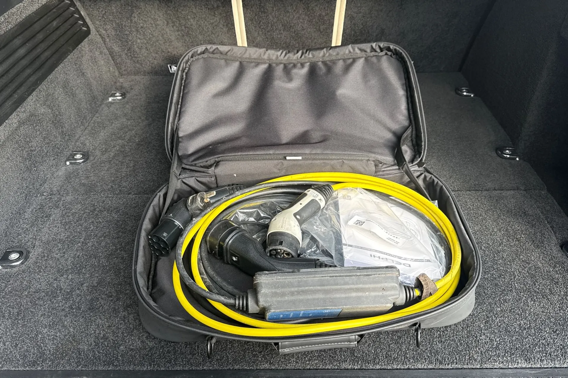 LAND ROVER RANGE ROVER thumbnail image number 13