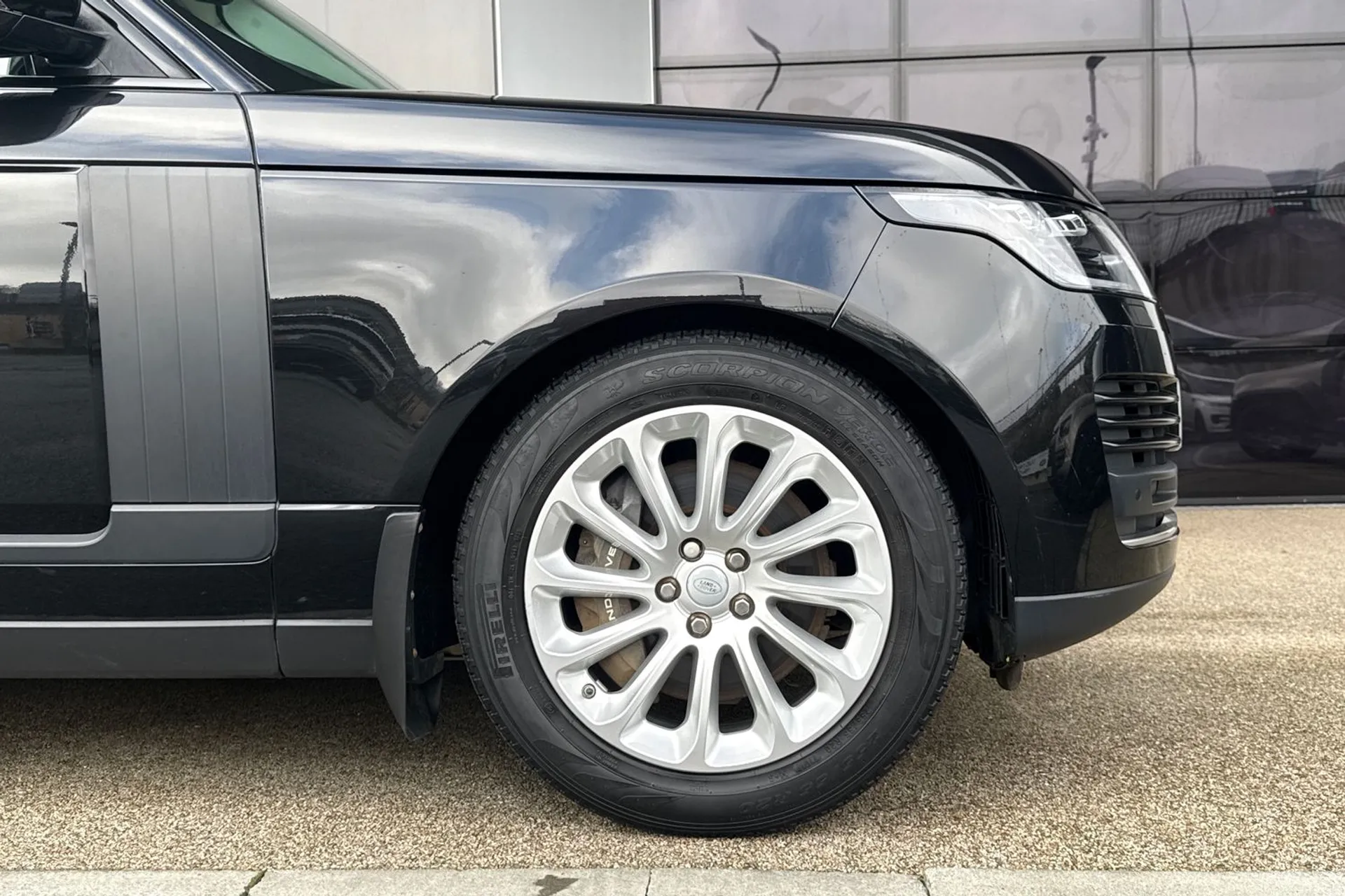 LAND ROVER RANGE ROVER thumbnail image number 25