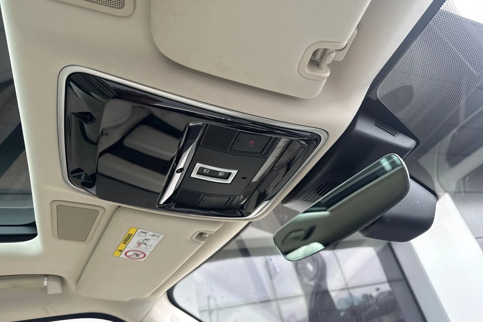 LAND ROVER RANGE ROVER thumbnail image number 54